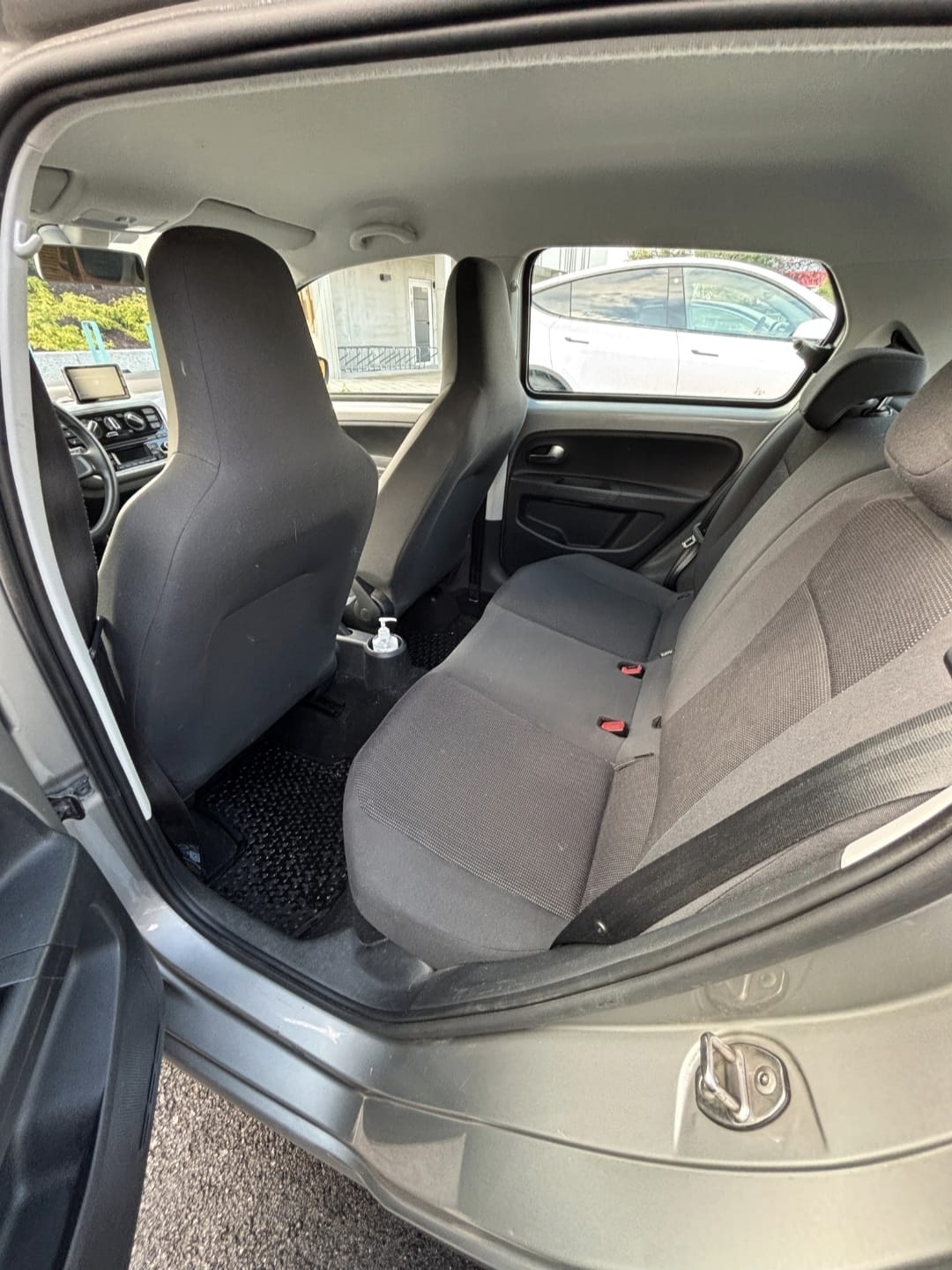Volkswagen Up! 1.0 Bensin med Bluetooth audio