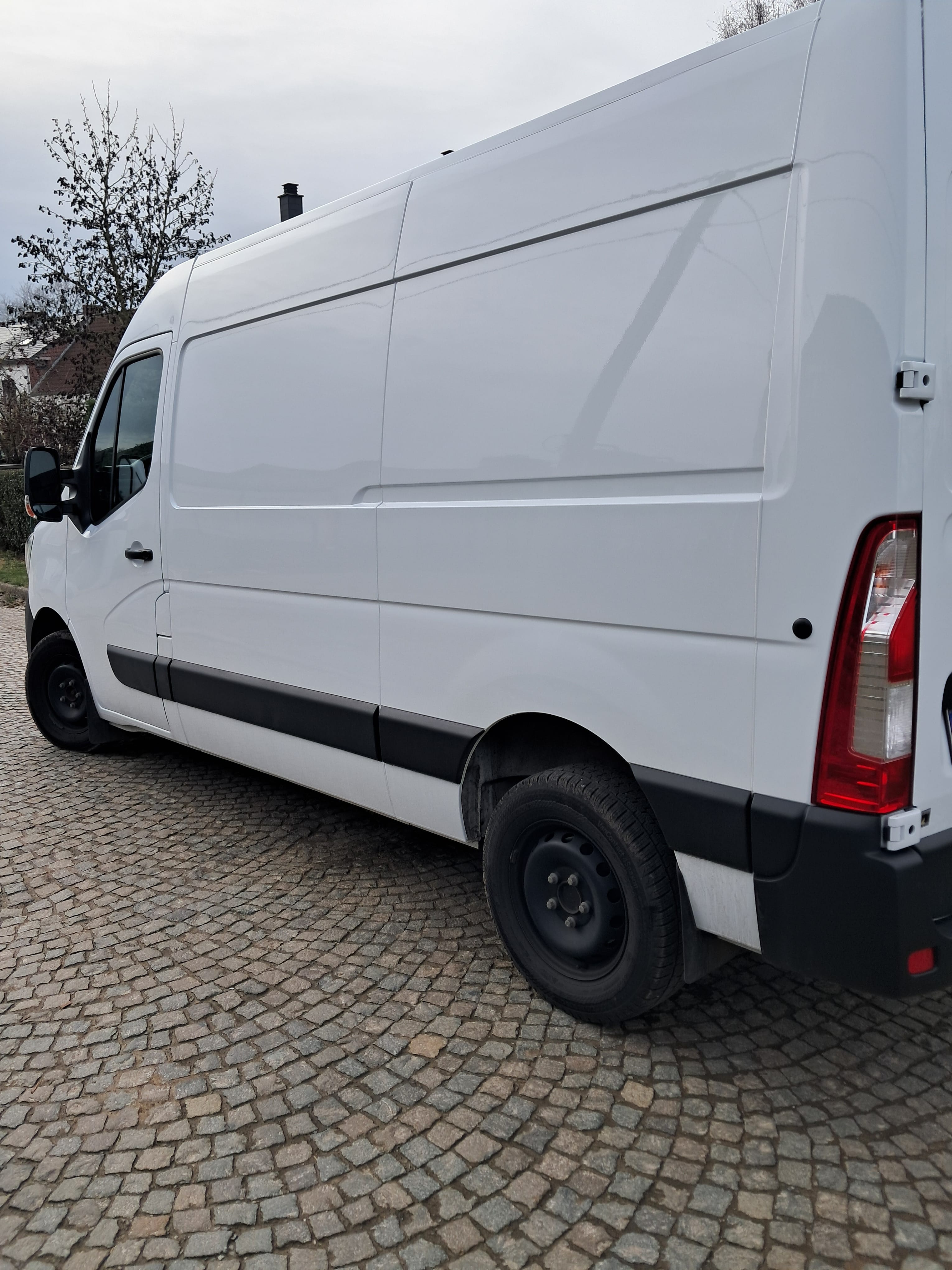 Renault Master 2.3 DCI met Bluetooth audio
