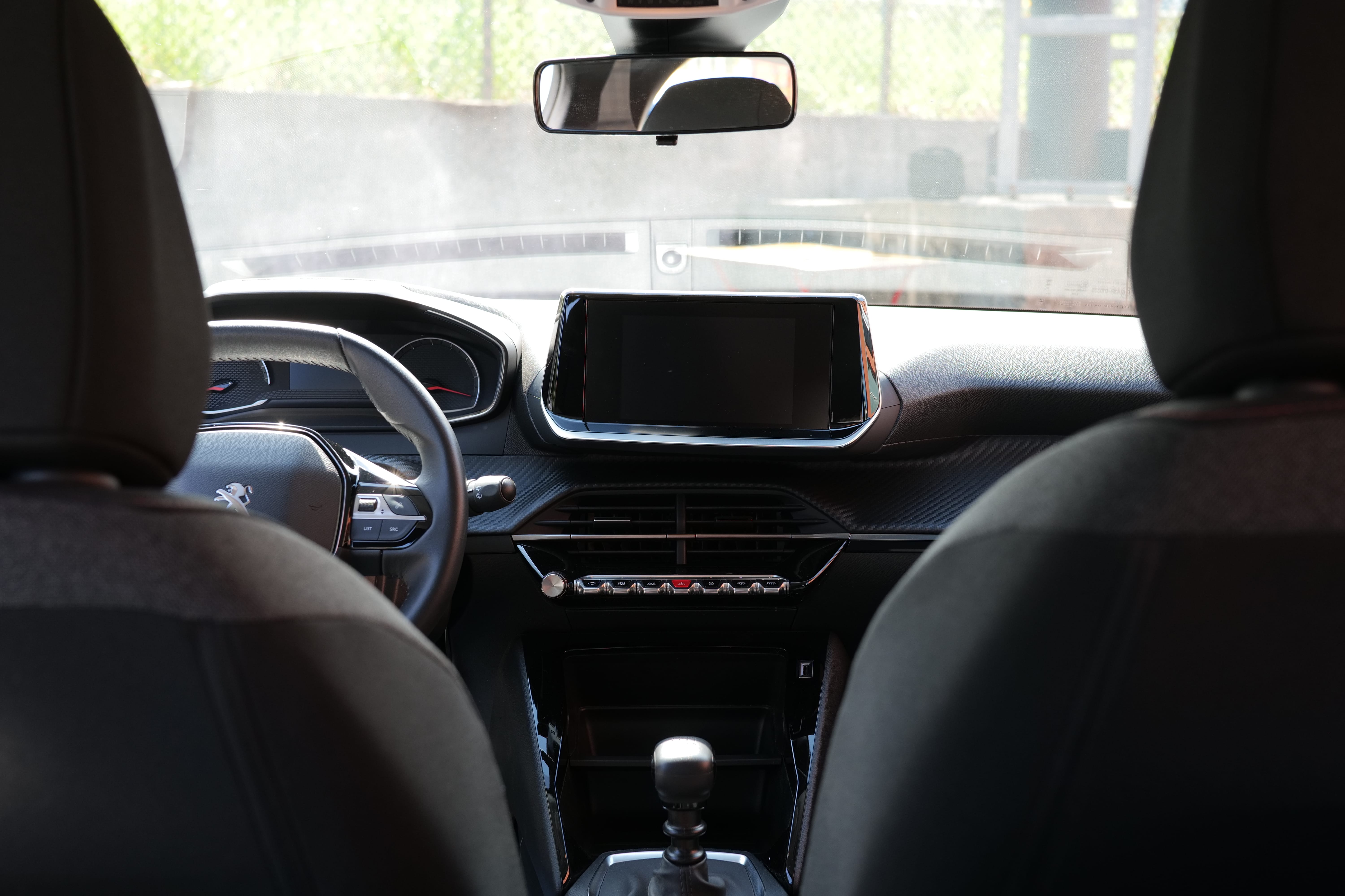 Peugeot 208 avec GPS
