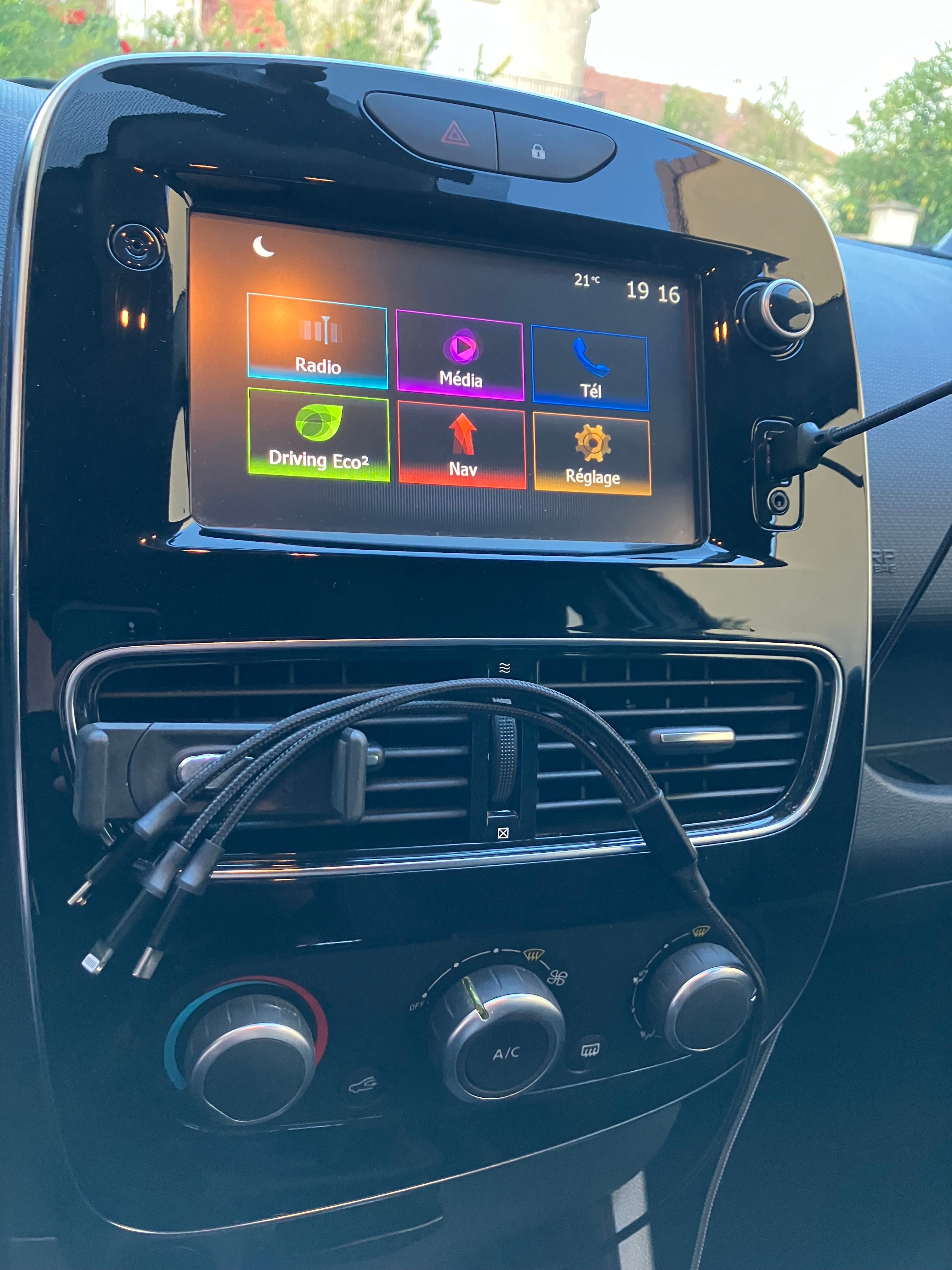 Renault Clio 1.5 DCI avec Entrée audio / iPod