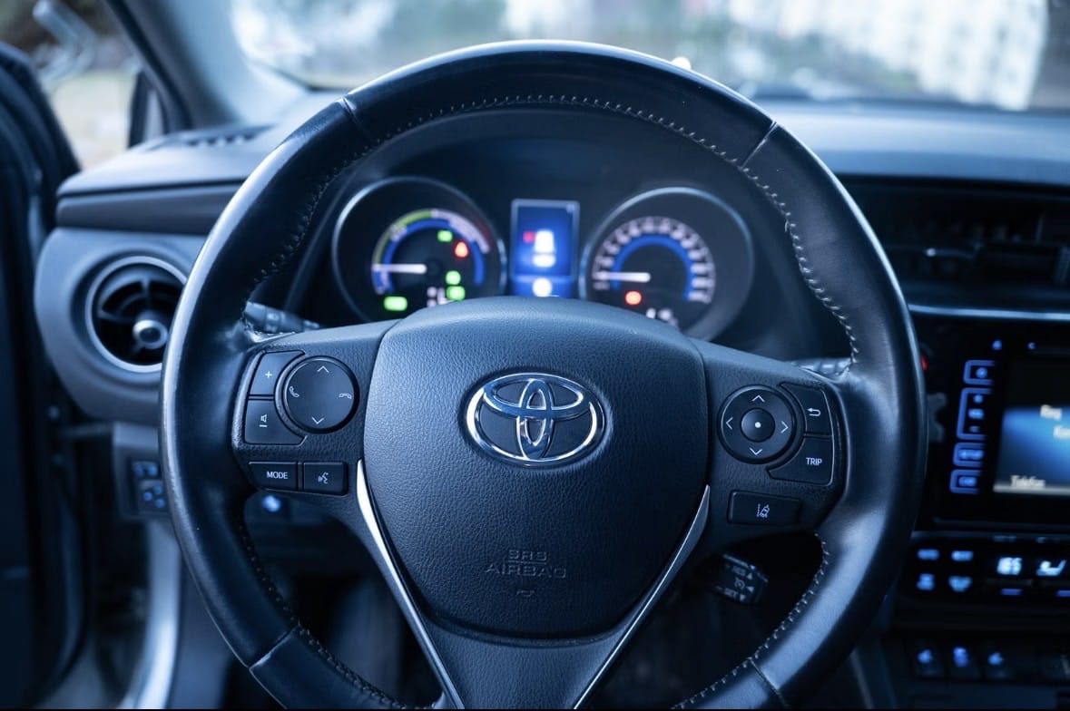 Toyota Auris Touring Sports with GPS