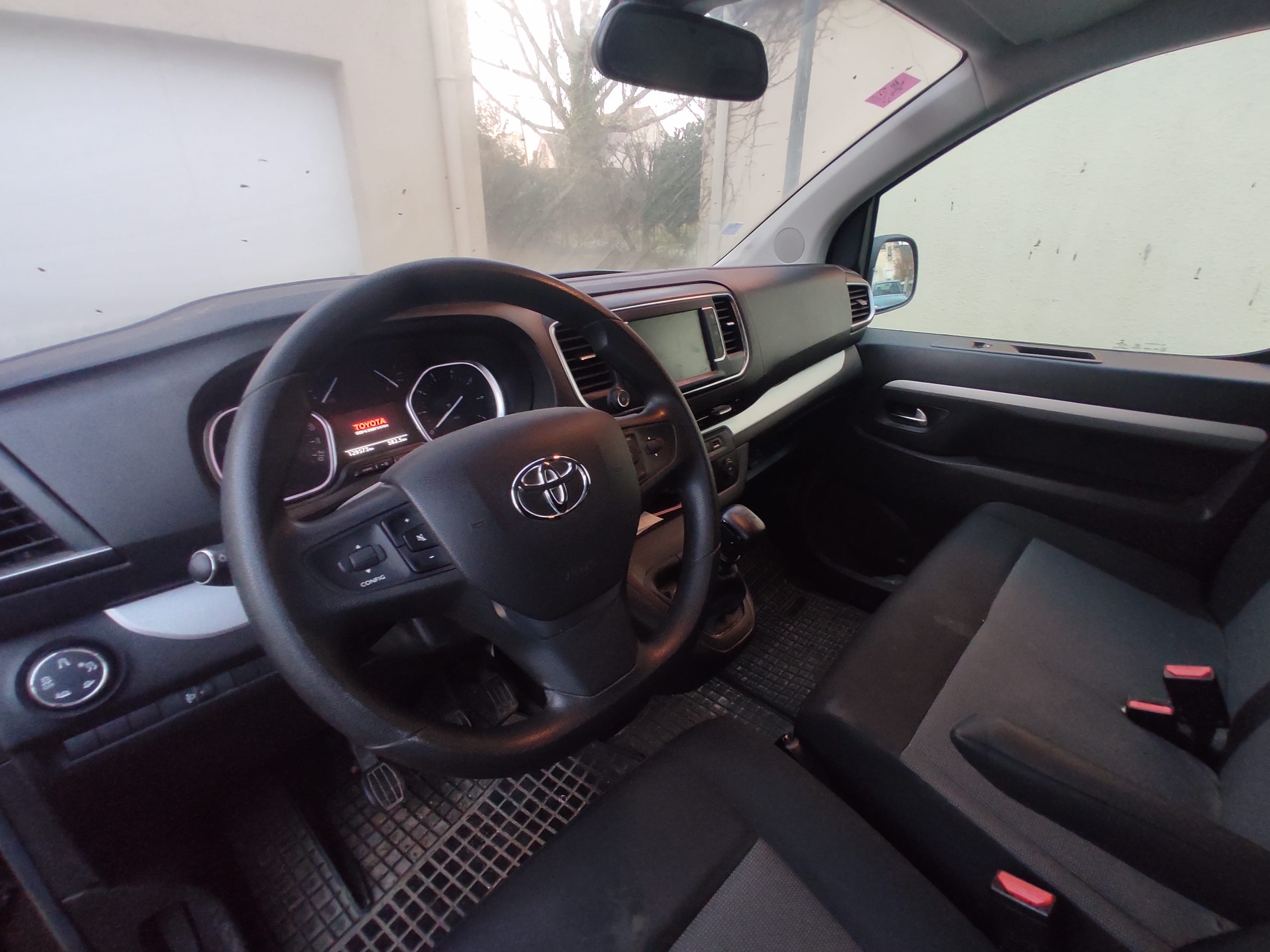 Toyota Proace Verso avec GPS