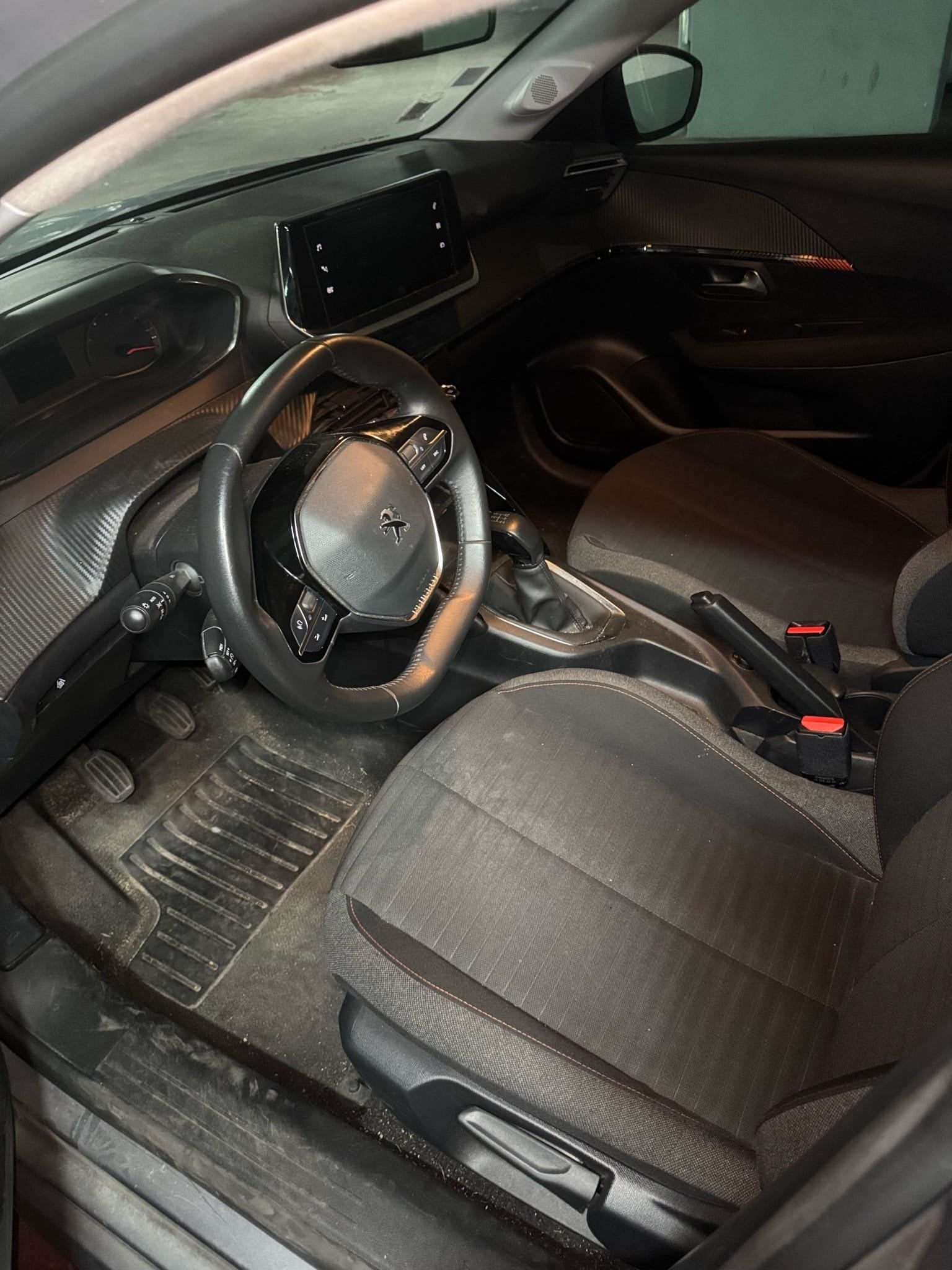 Peugeot 208 with Bluetooth audio