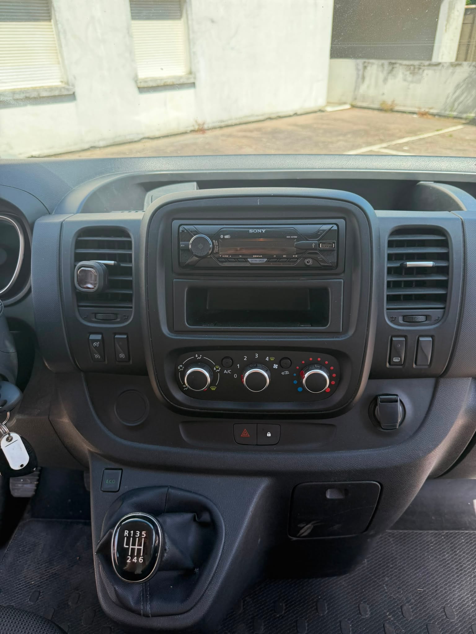 Renault Trafic Passenger avec Dashcam