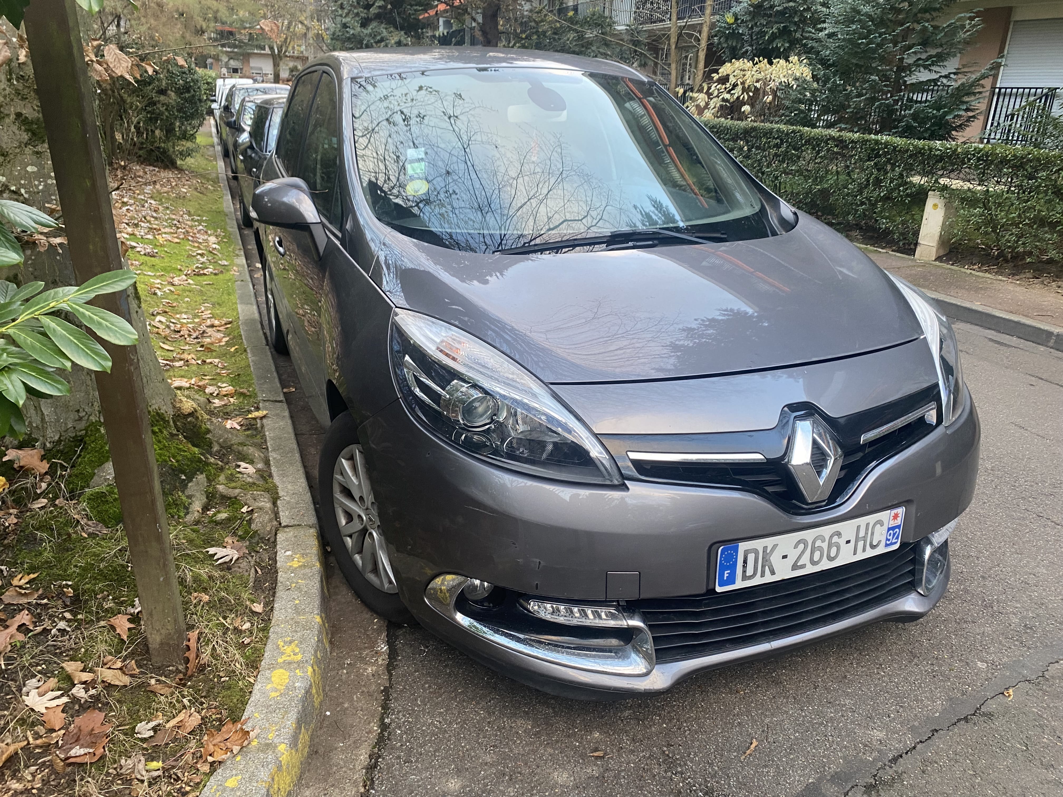 Renault Scenic Scenic Auto gare RER A, 2014, Diesel, automatique