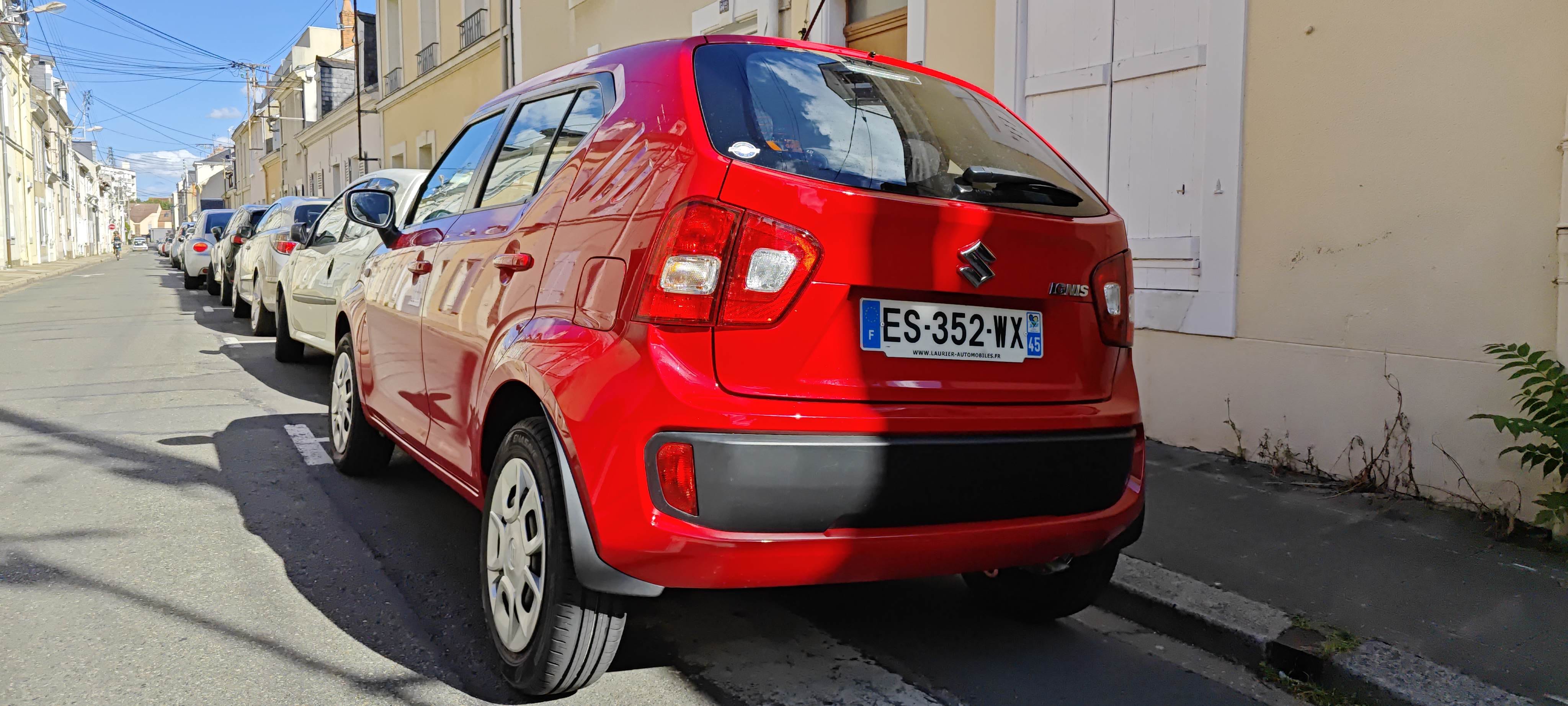 Suzuki Ignis avec Siège bébé