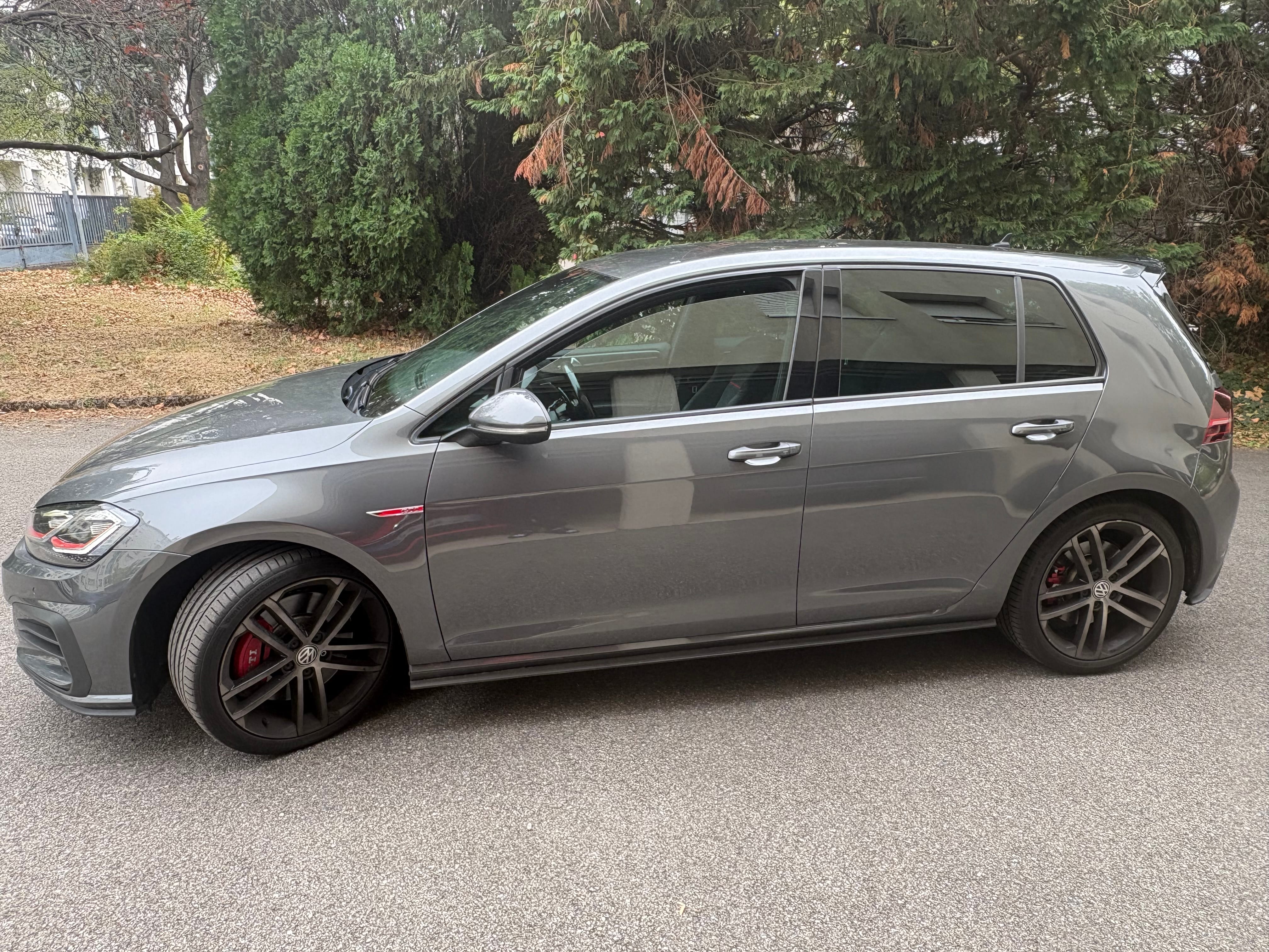 Volkswagen Golf 245 chv avec Climatisation