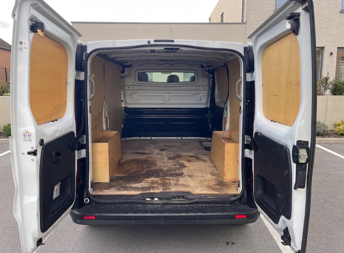 Renault Trafic avec Autoradio
