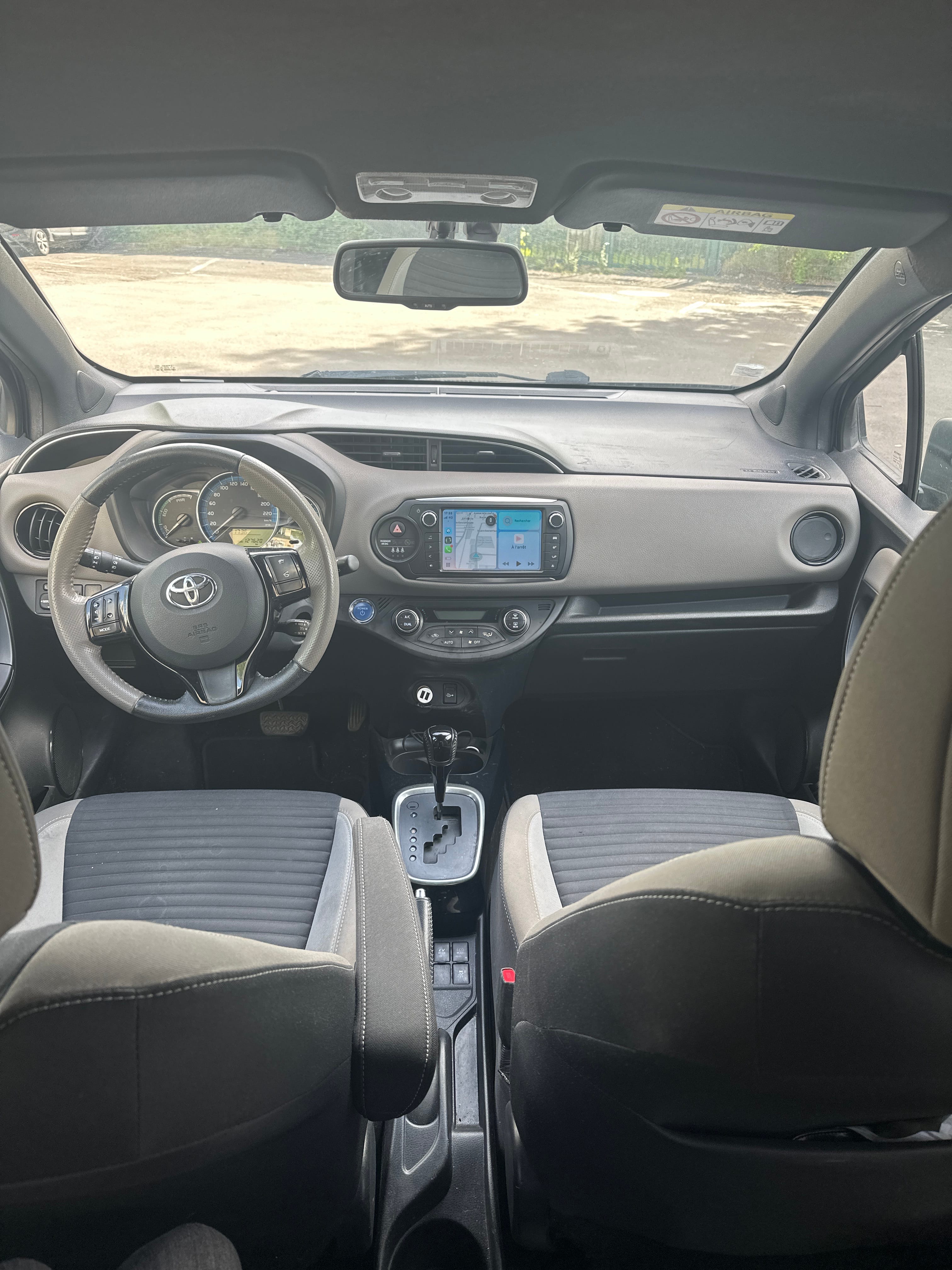Toyota Yaris Hybride avec GPS