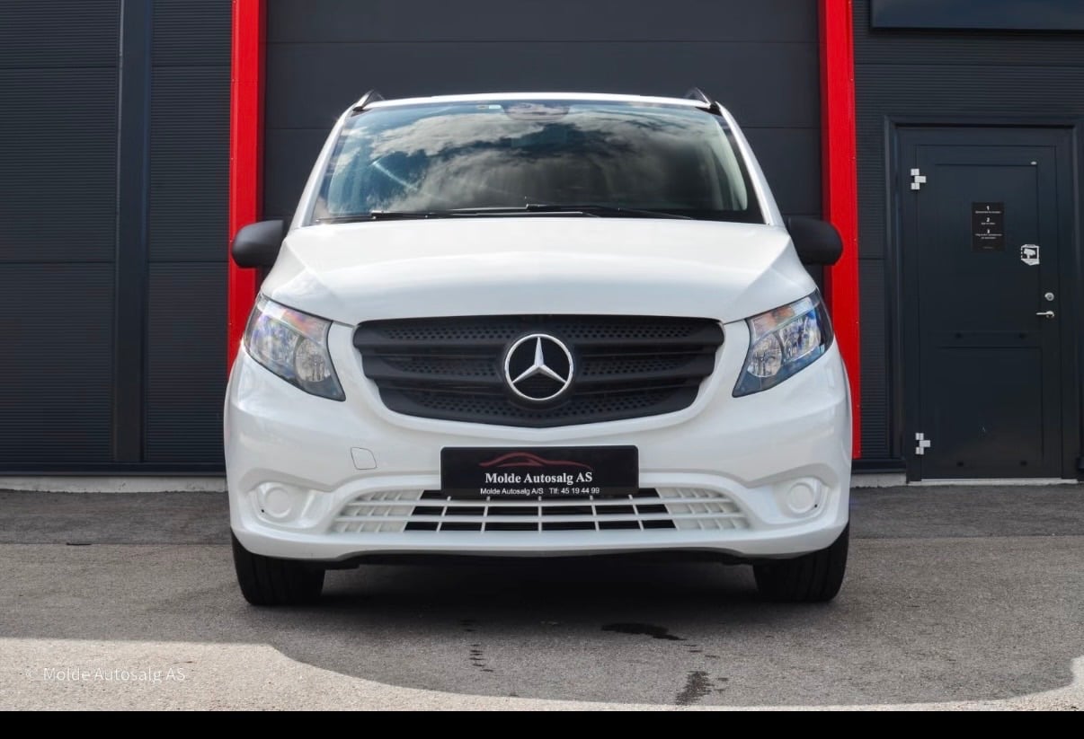 Mercedes-Benz Vito 4MATIC with Air conditioning