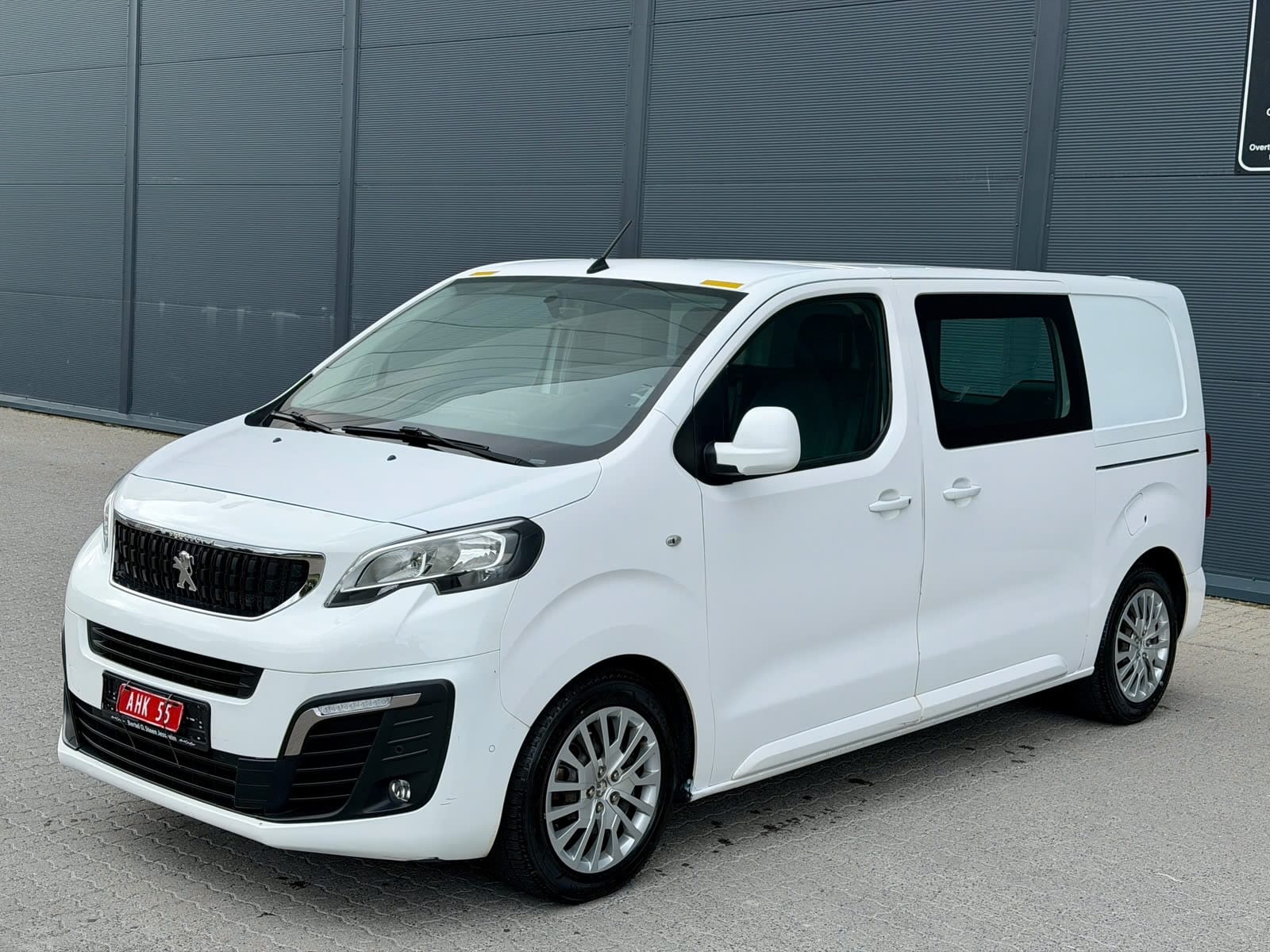Peugeot Expert med Firehjulstrekk