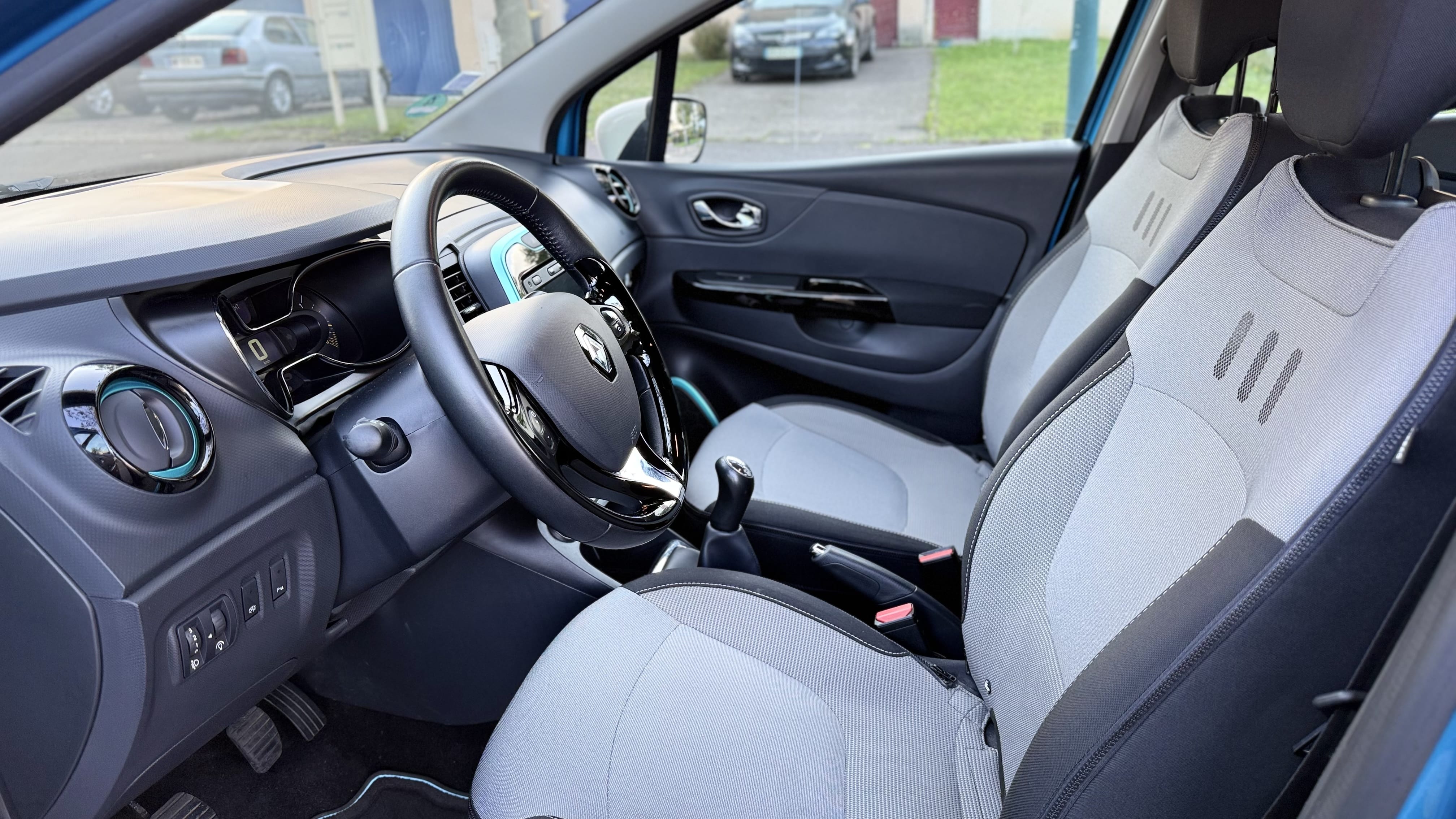 Renault Captur avec Entrée audio / iPod