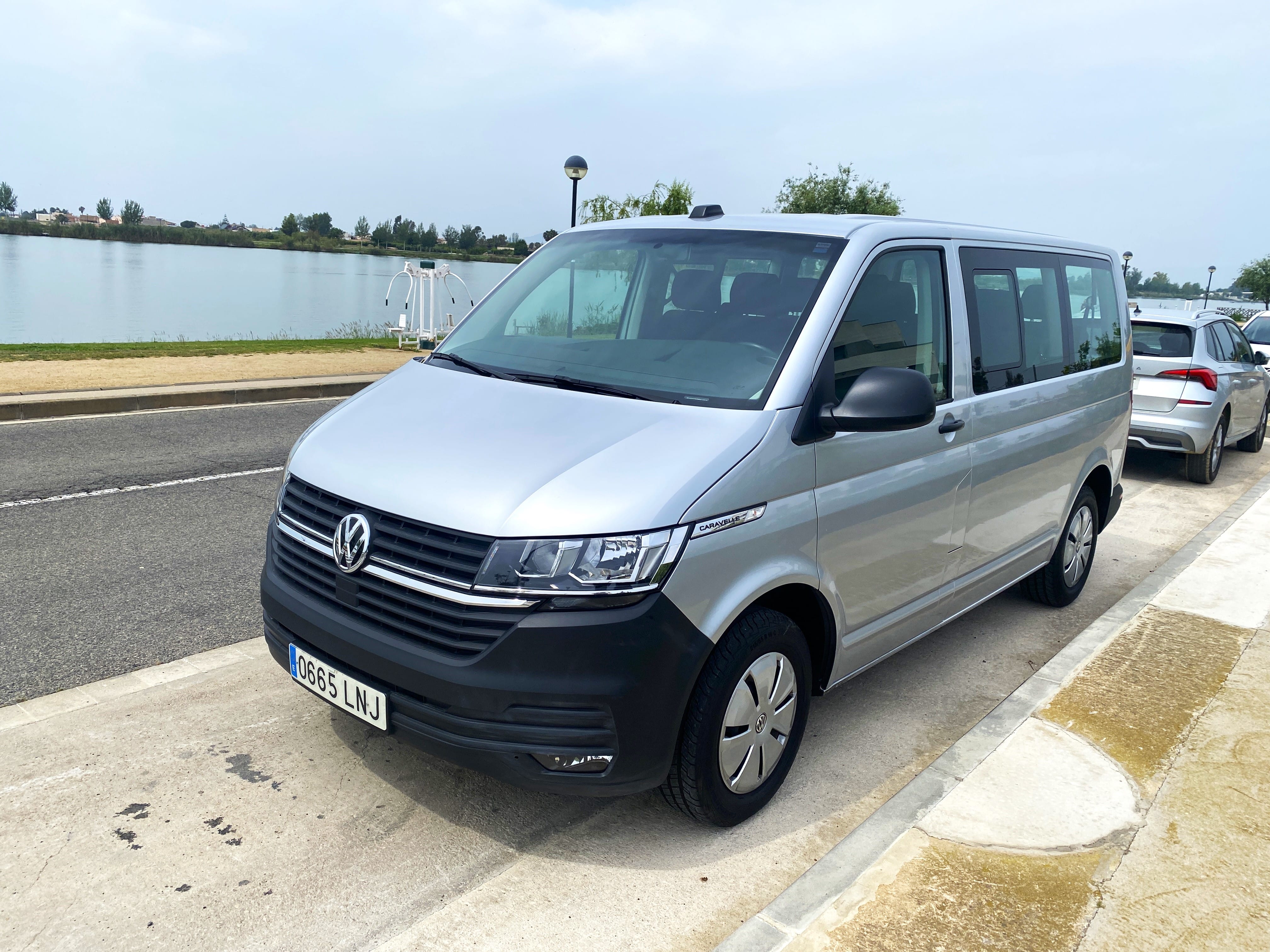 Volkswagen Caravelle, 2021, Diesel, 9 plazas y más