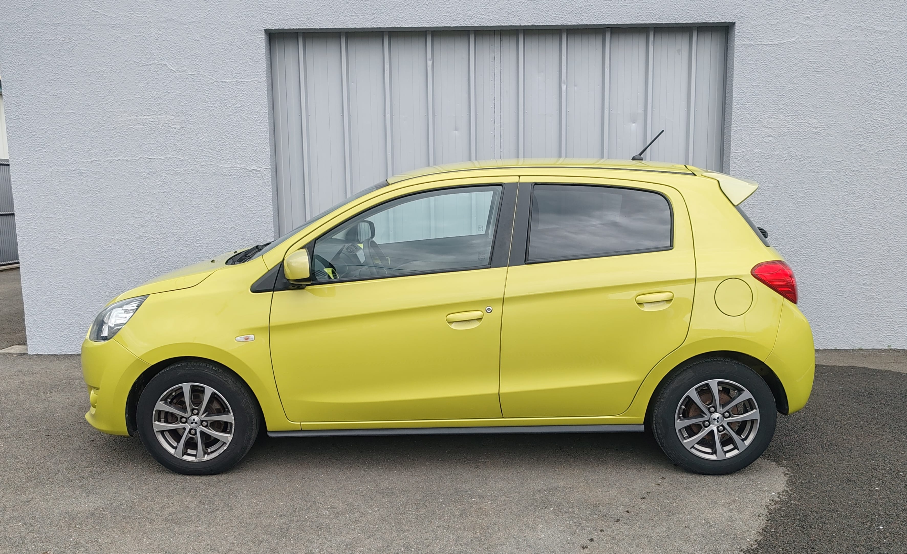Mitsubishi Space Star avec Climatisation