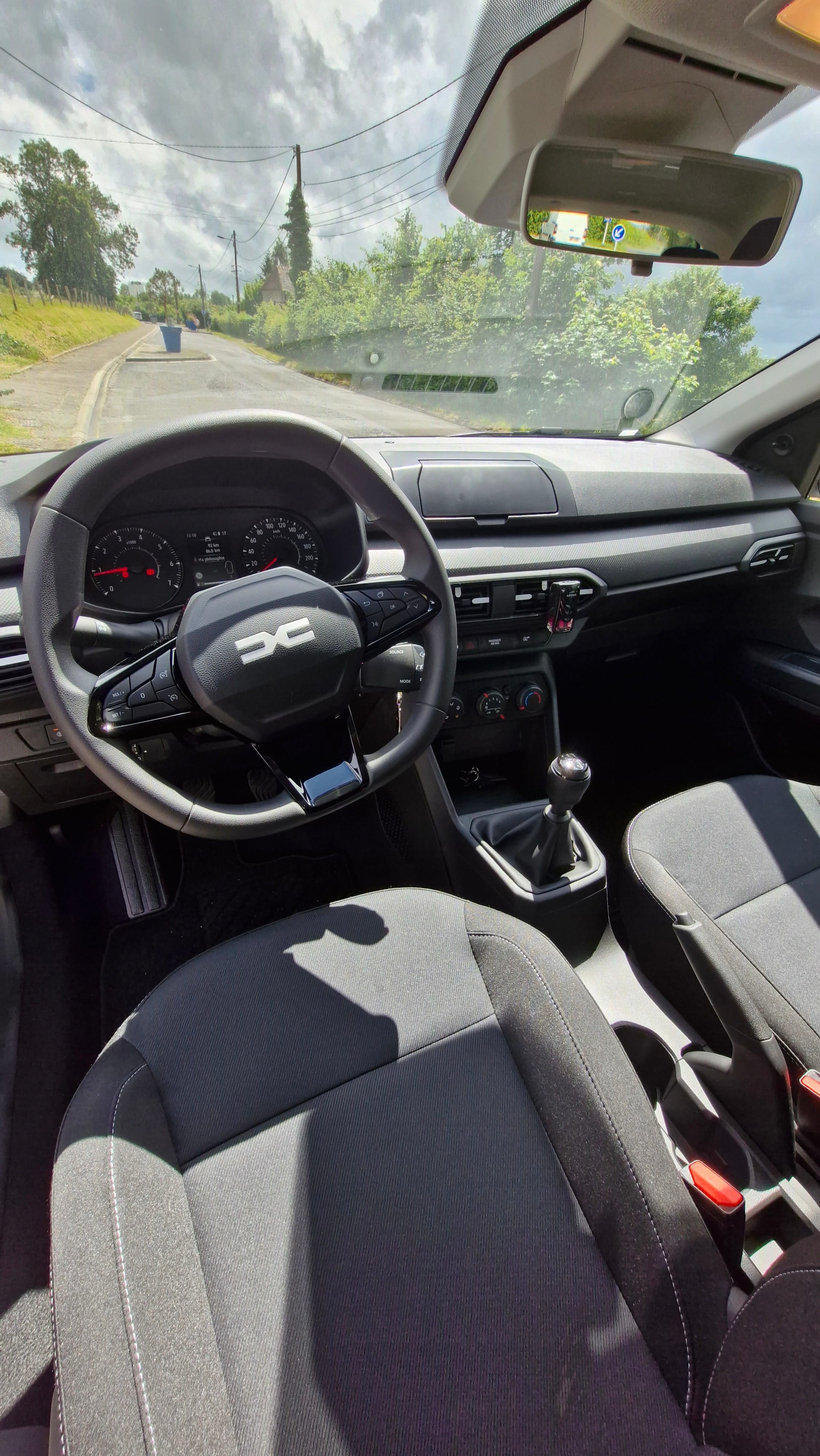 Dacia Sandero Essential avec Audio Bluetooth