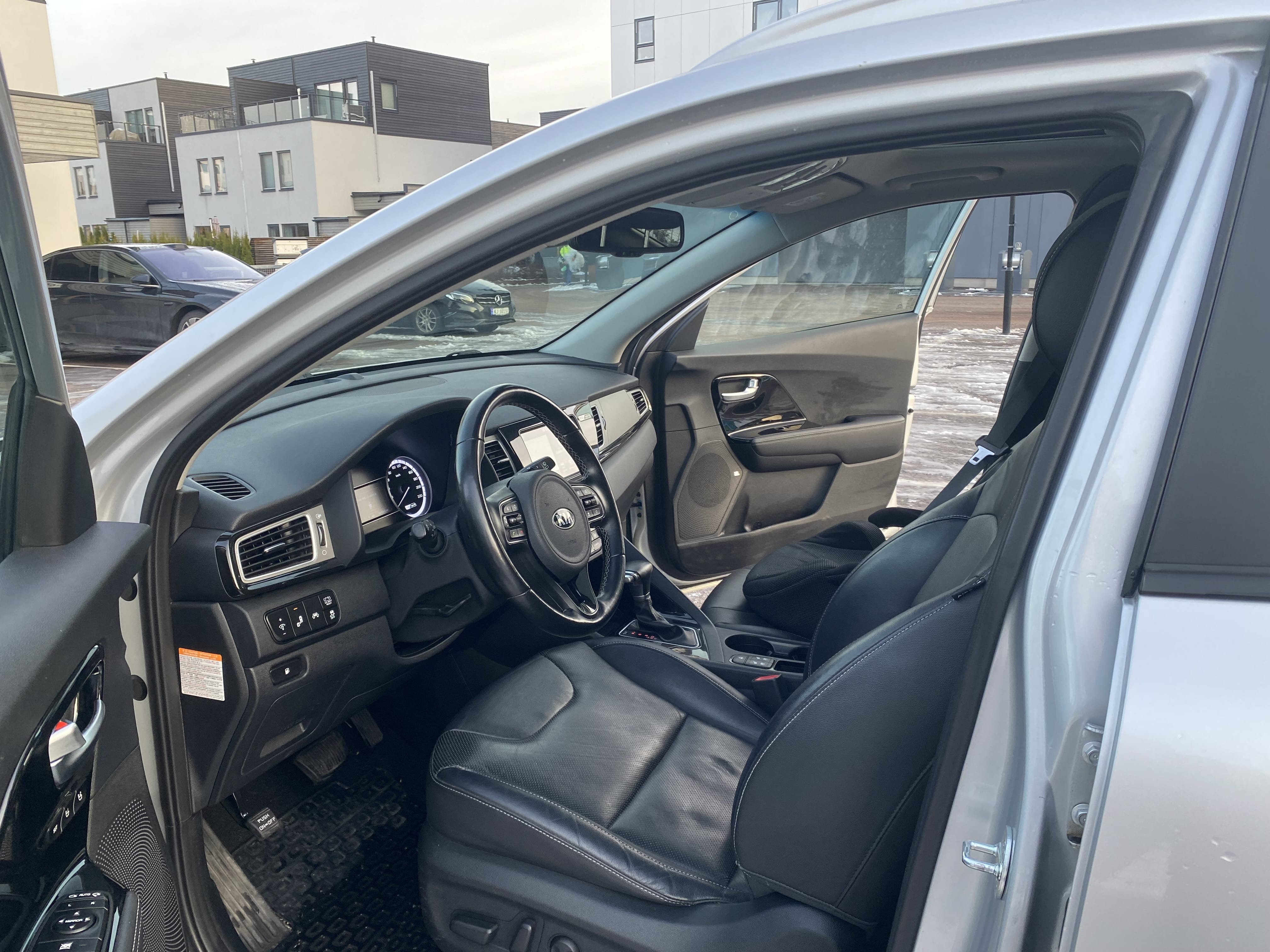 Kia Niro Hybrid med GPS