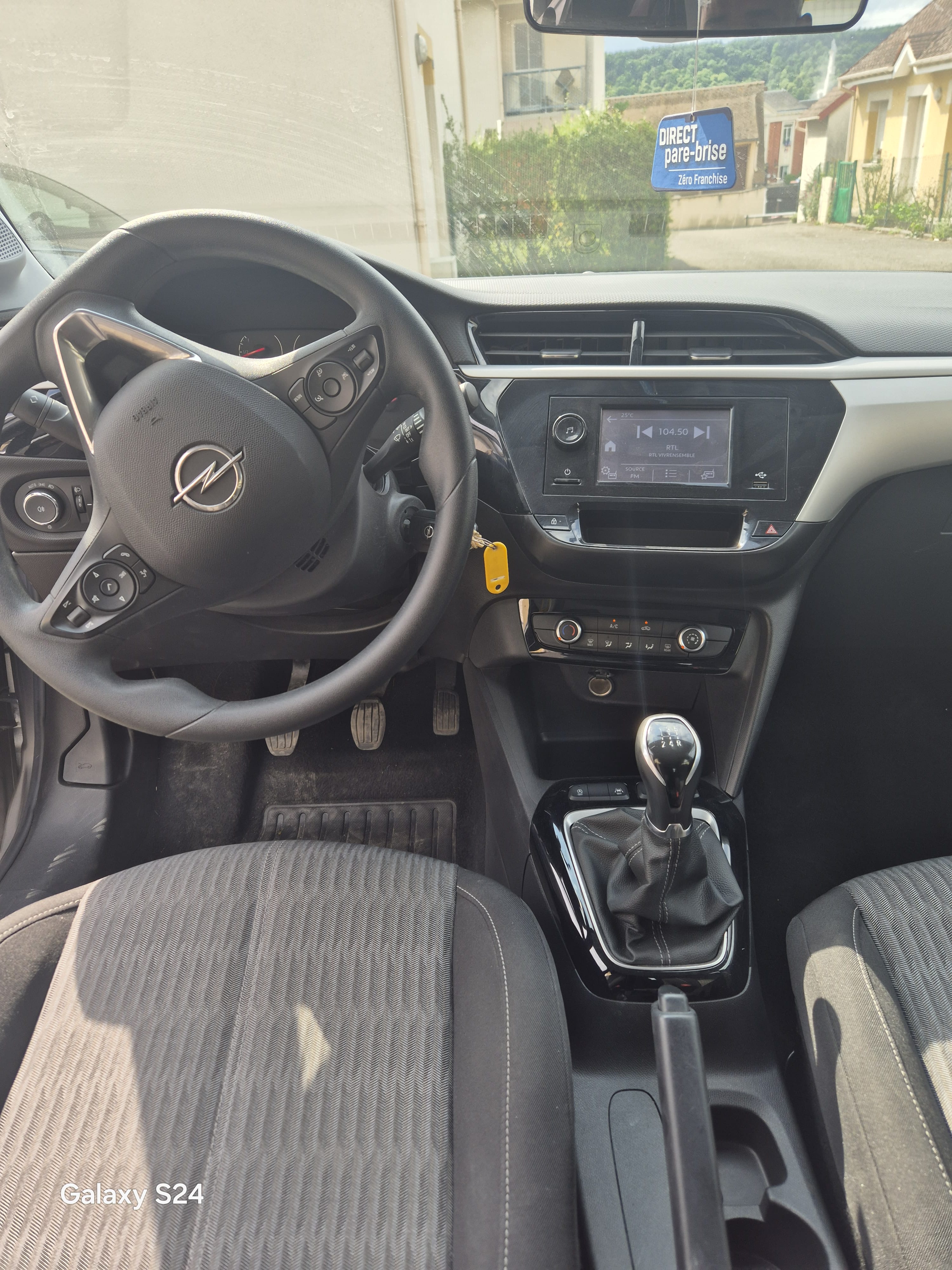 Opel Corsa avec Audio Bluetooth