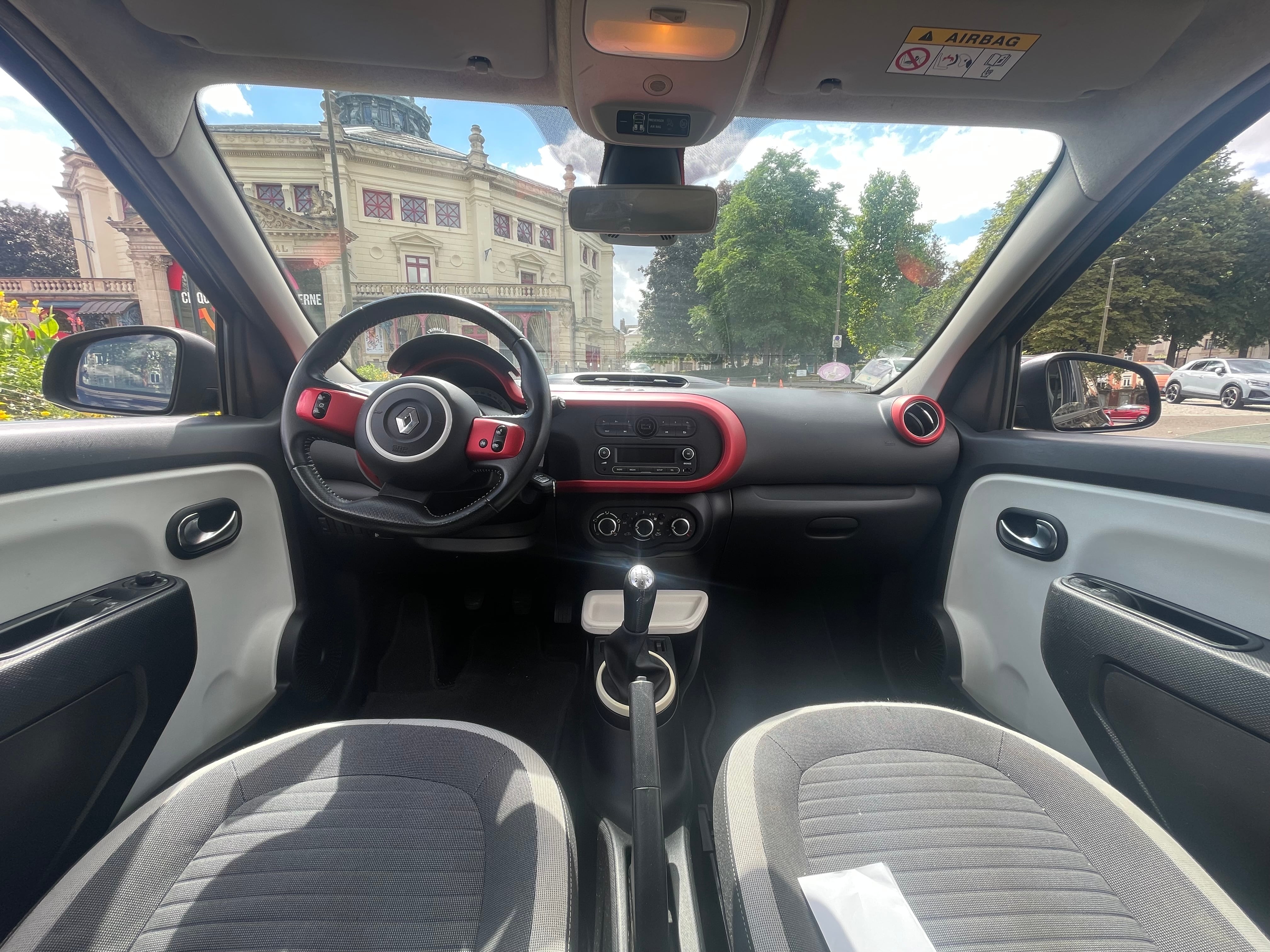 Renault Twingo III avec Audio Bluetooth