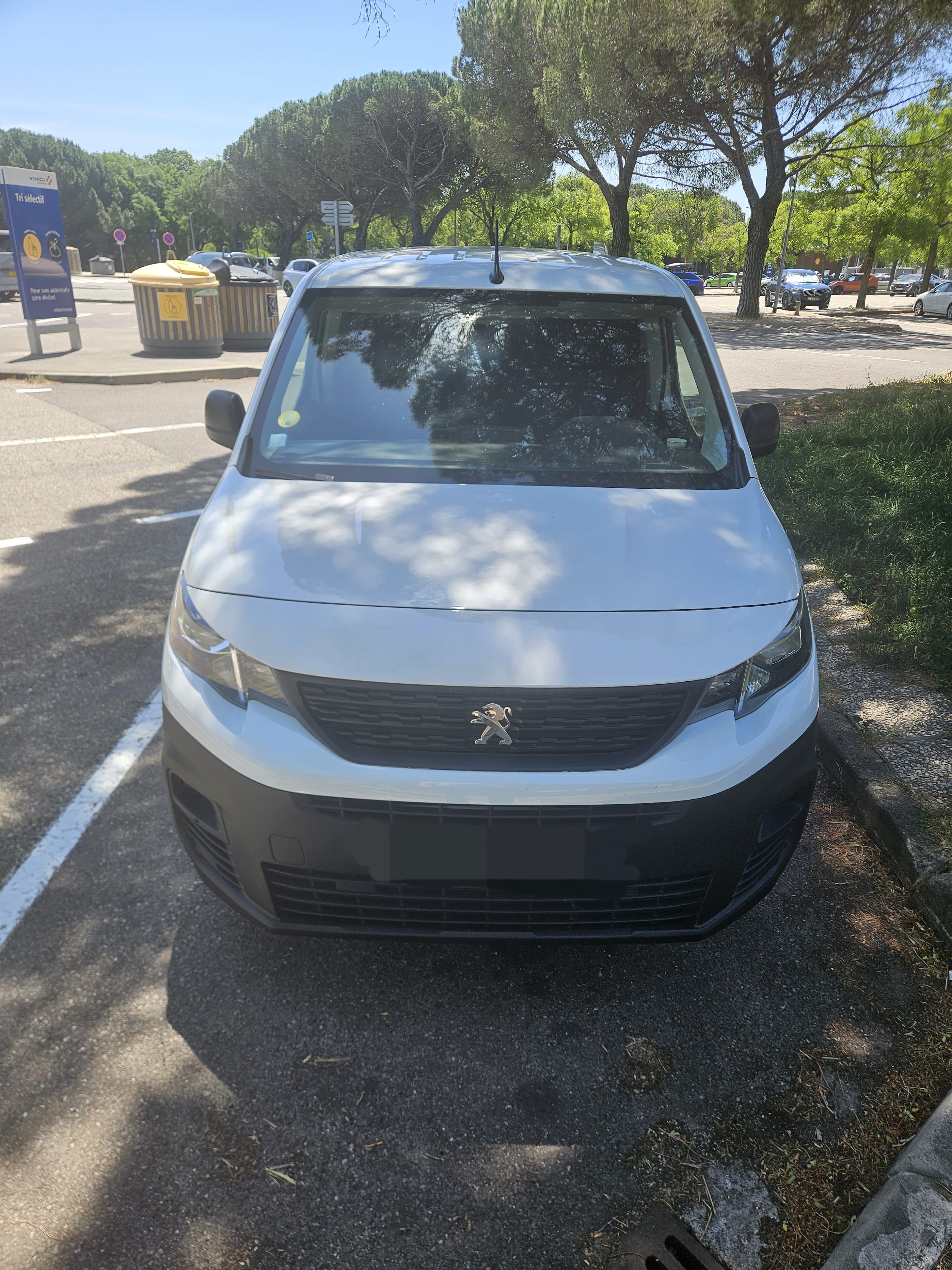 Peugeot Partner avec Attelage