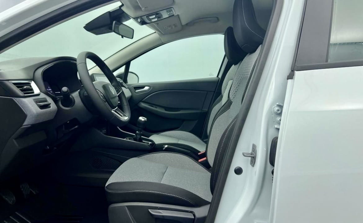 Renault Clio avec Entrée audio / iPod