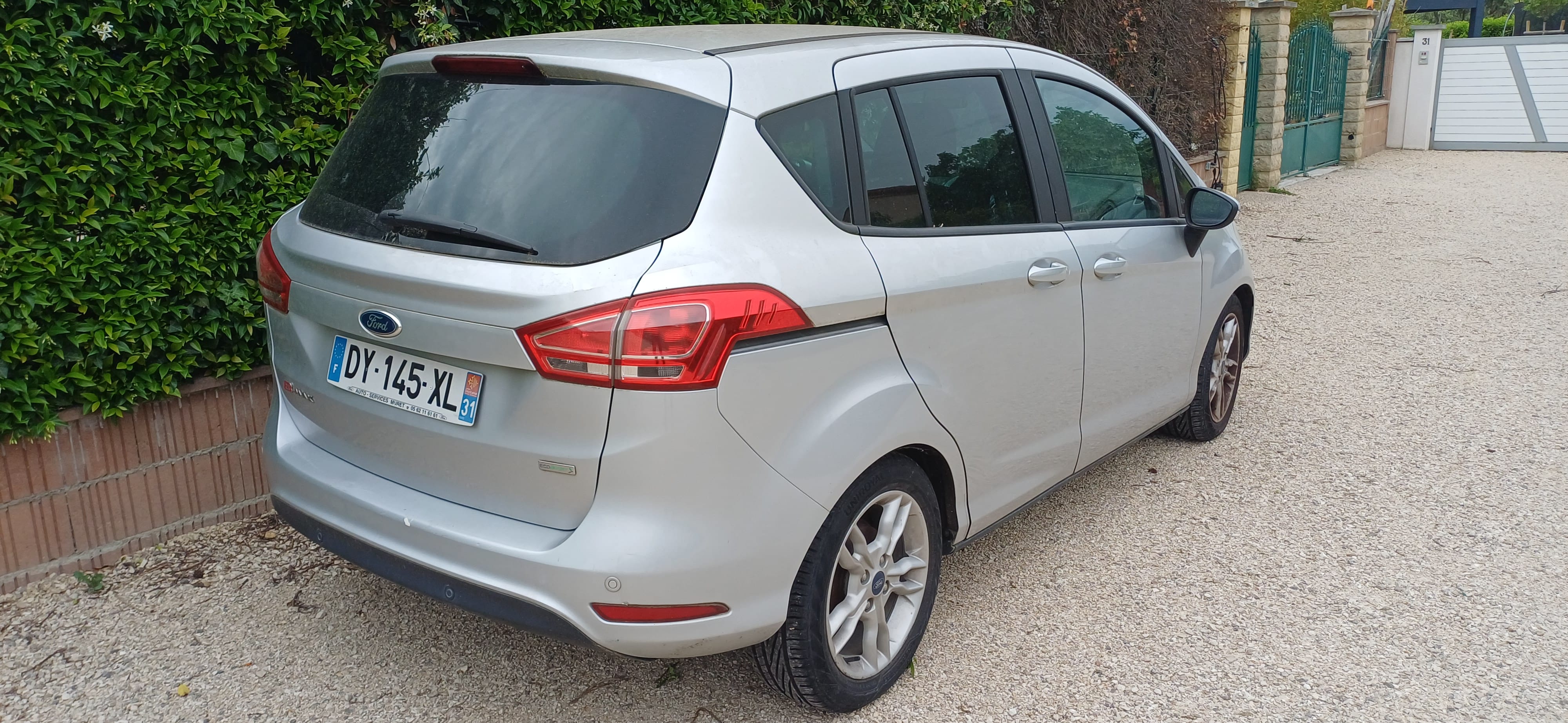 Ford B-Max avec Climatisation