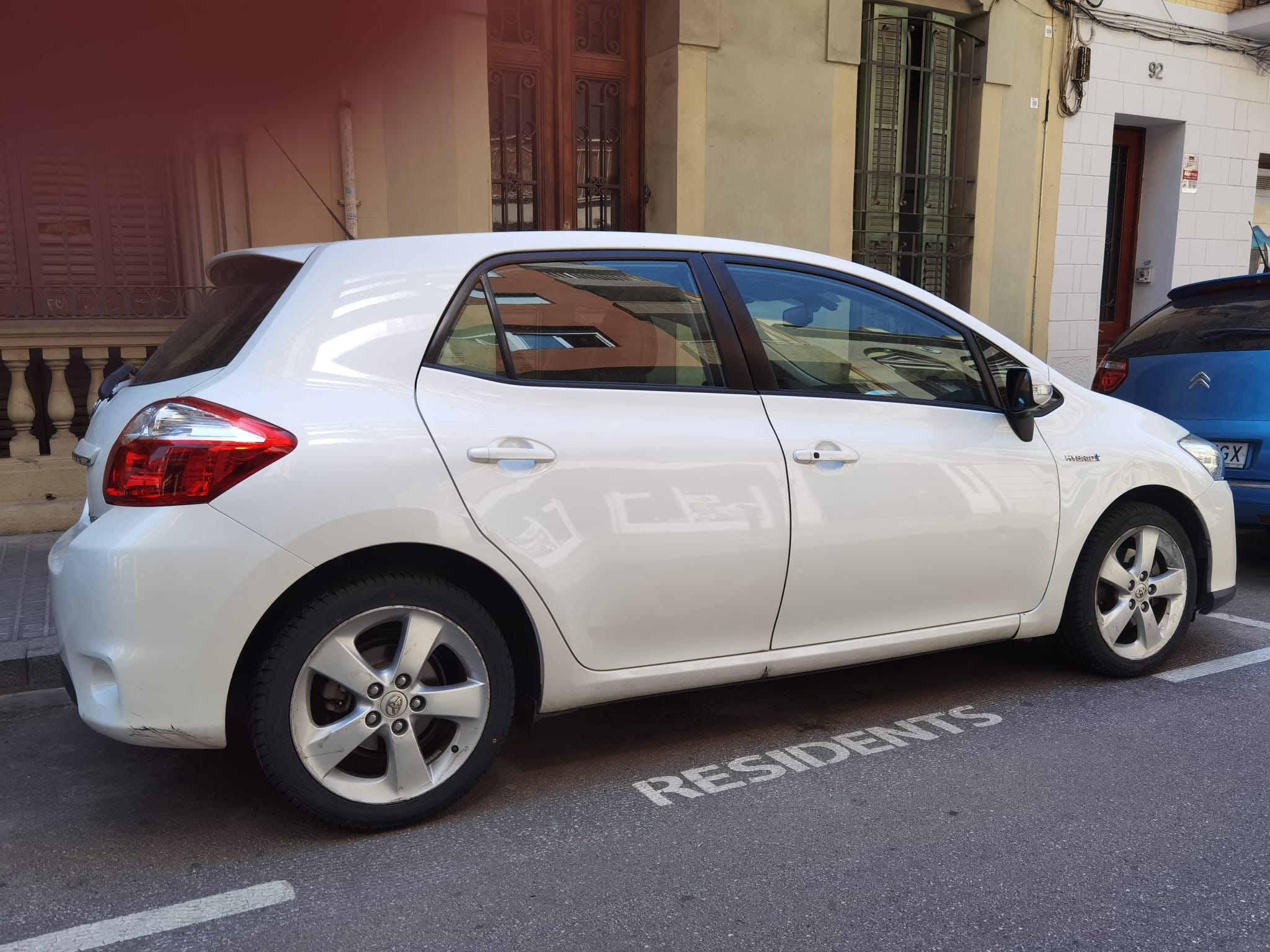 Toyota Auris Gibrid with GPS
