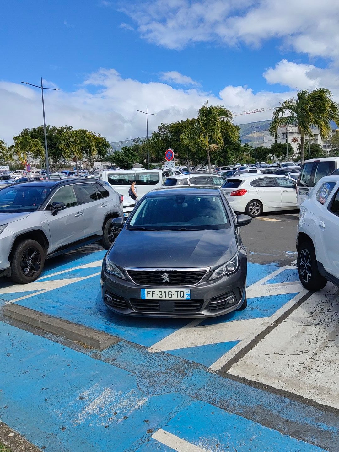 Peugeot 308 avec GPS