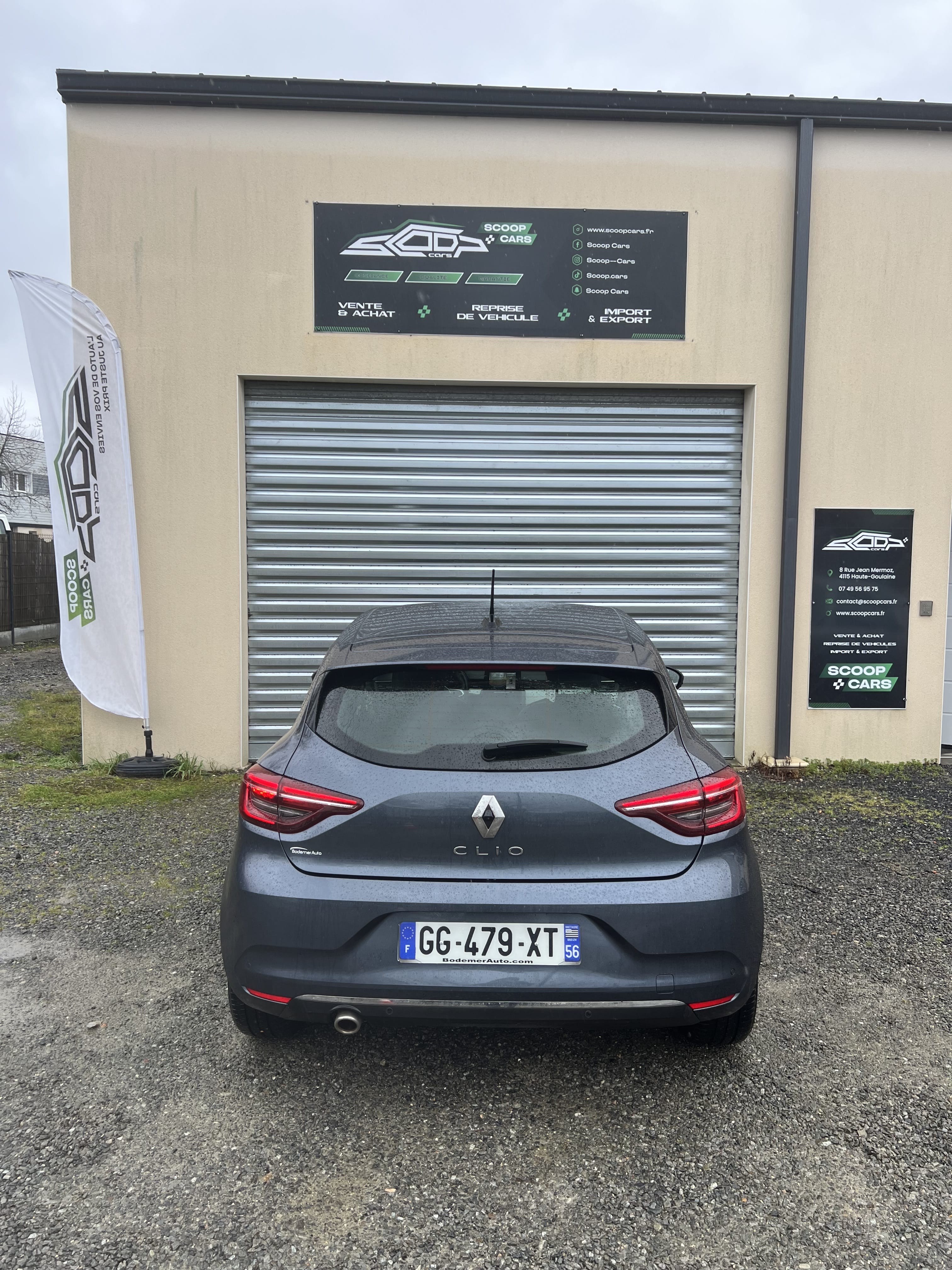 Renault Clio avec GPS