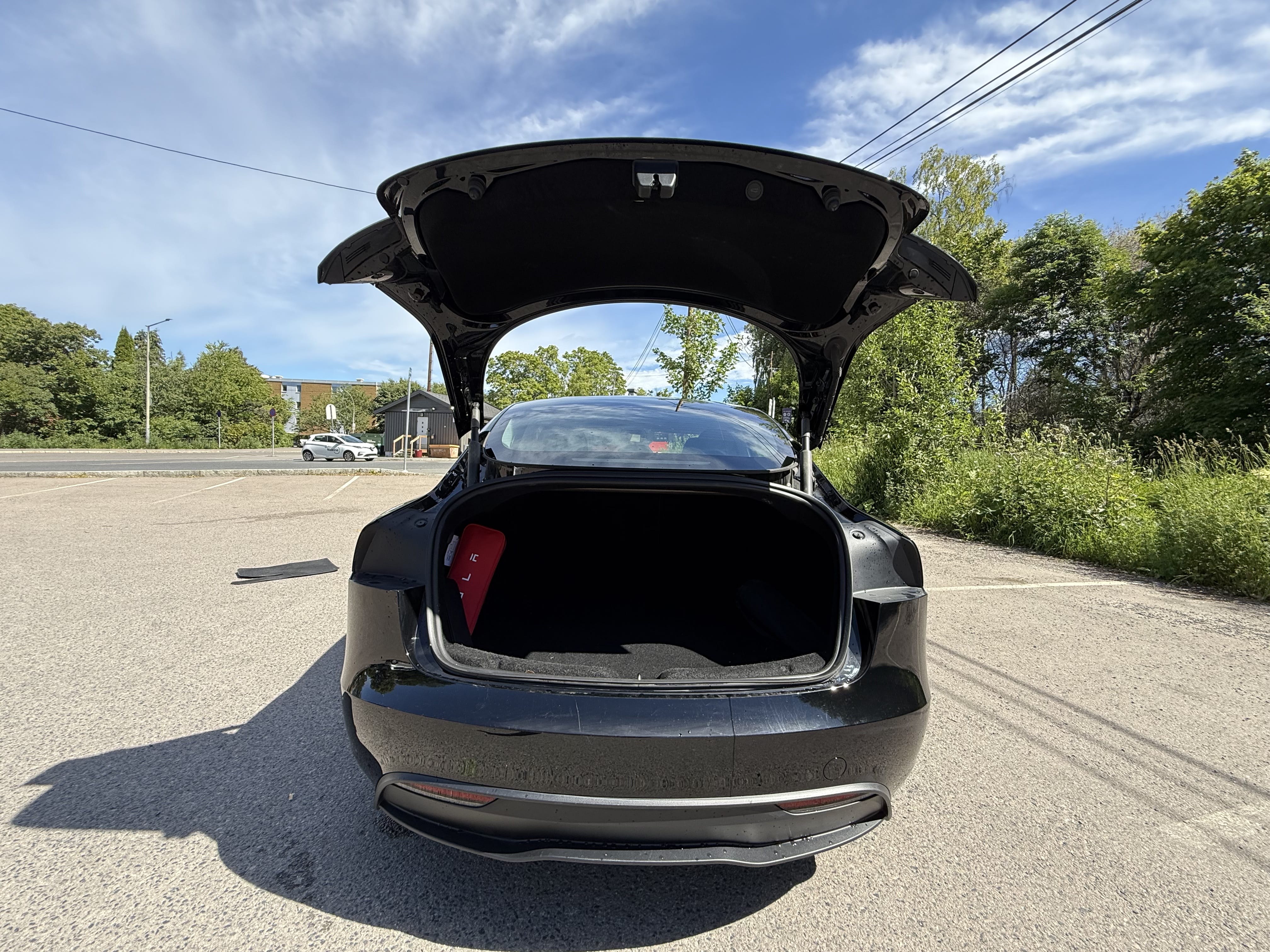 Tesla Model 3 Standard Range med Vinterdekk