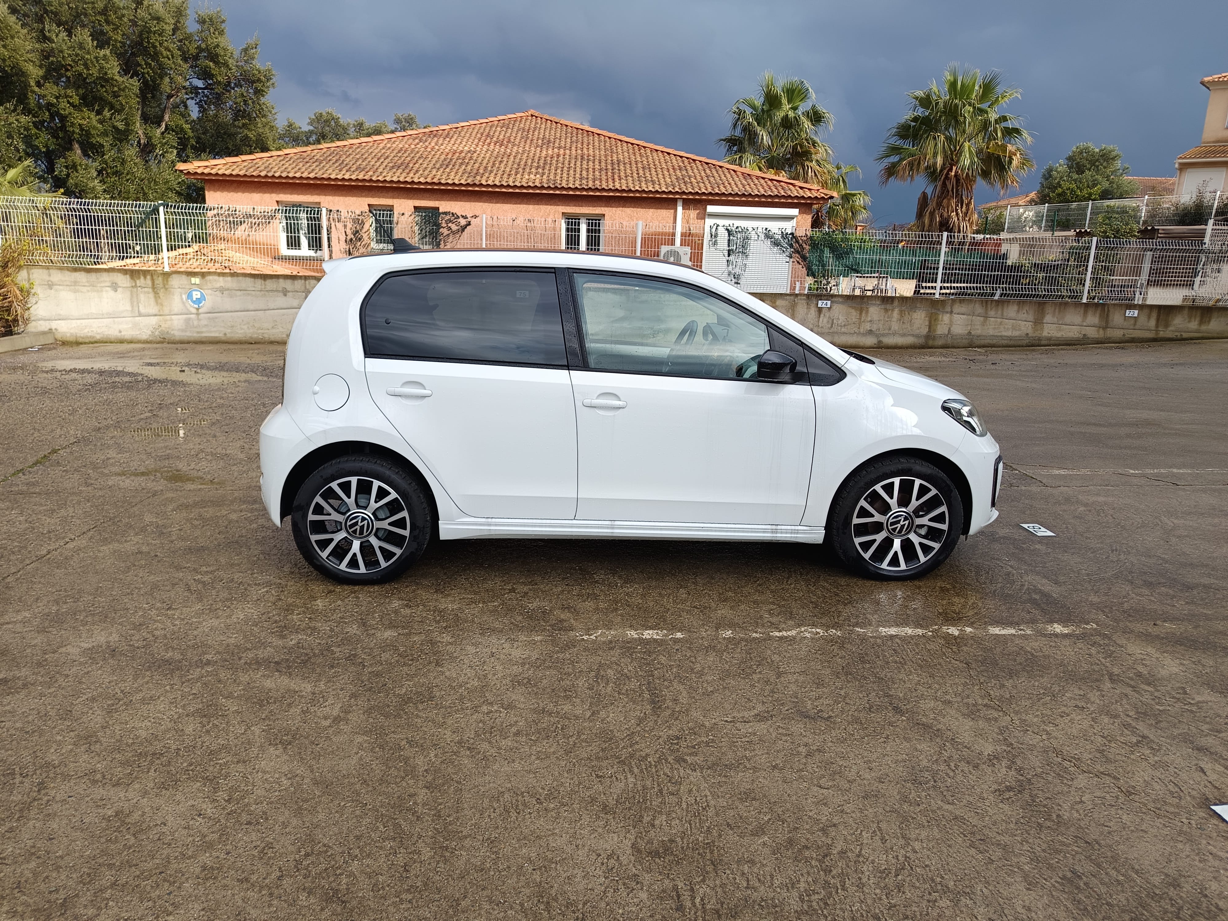 Volkswagen Up! avec Climatisation