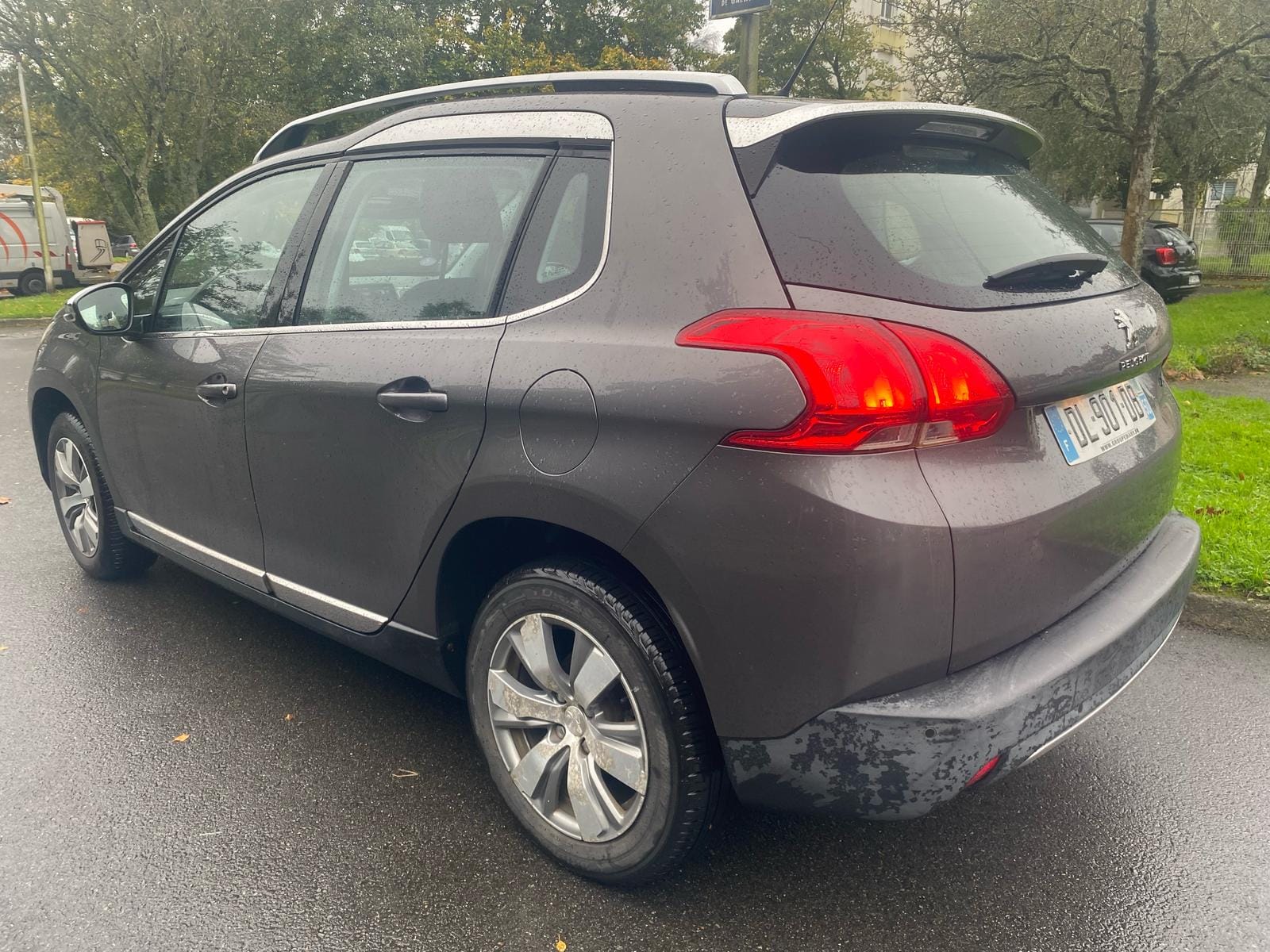 Peugeot 2008 Business avec GPS