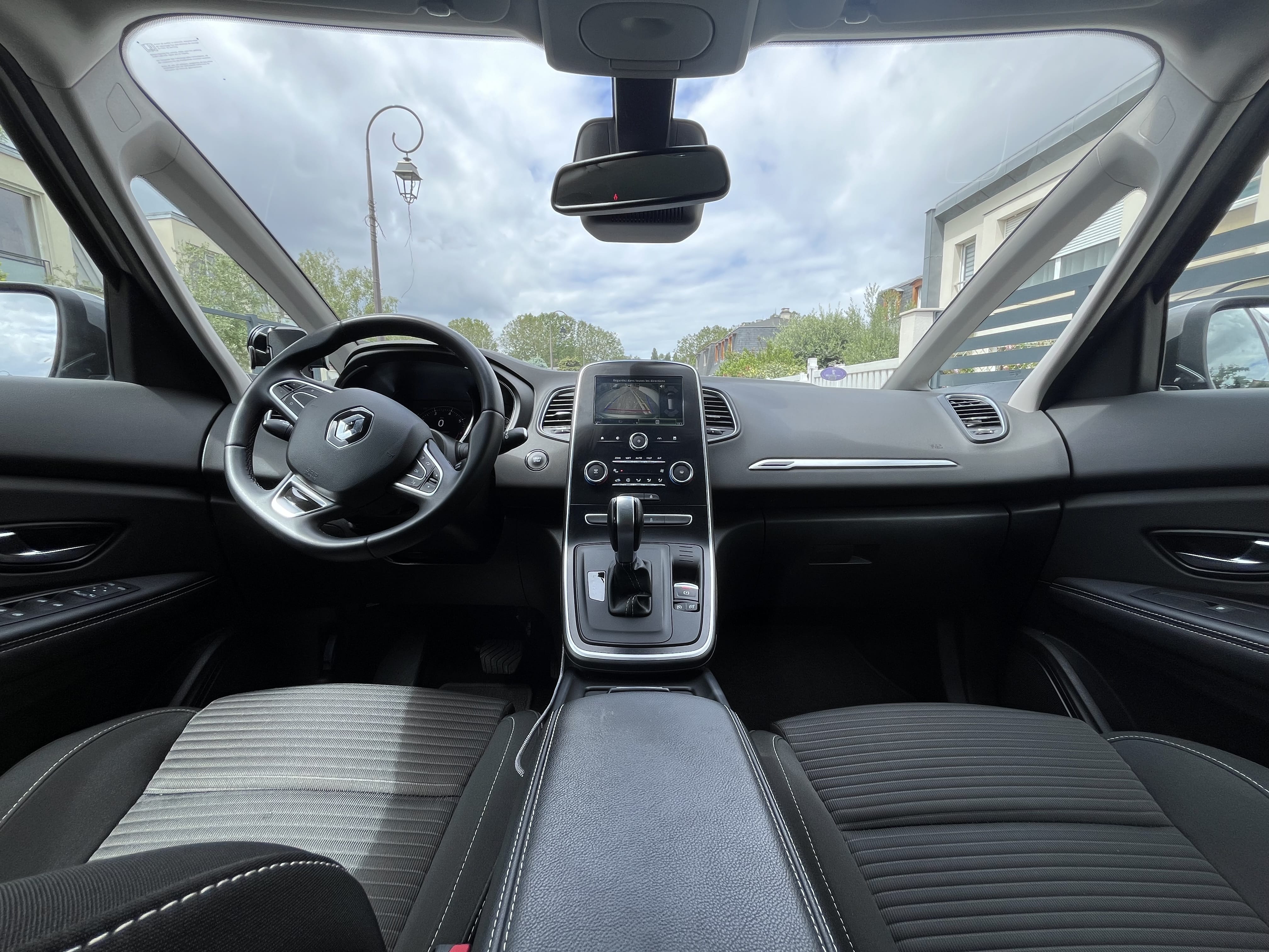 Renault Grand Scenic avec GPS