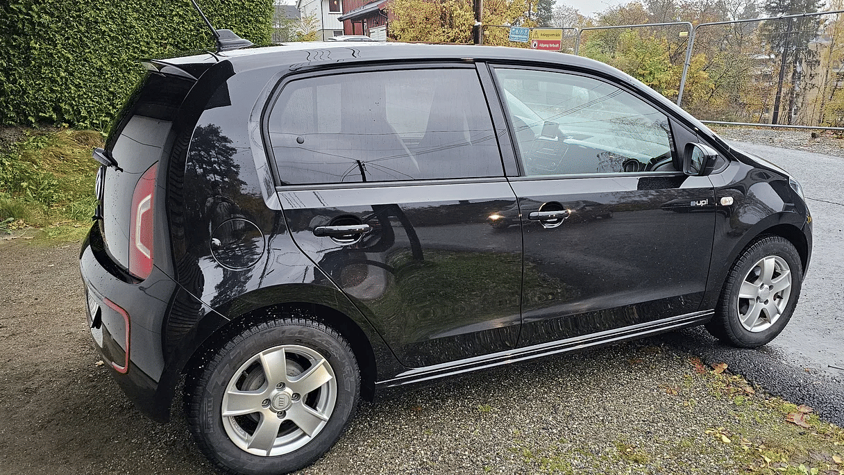 Volkswagen e-Up ! with Air conditioning