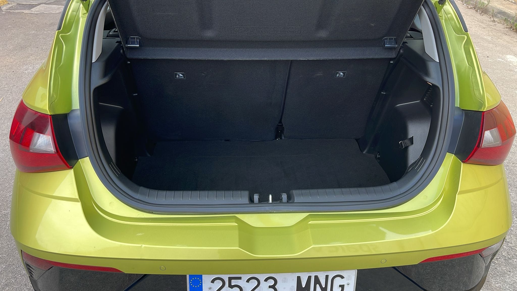 Hyundai i20 con Silla infantil