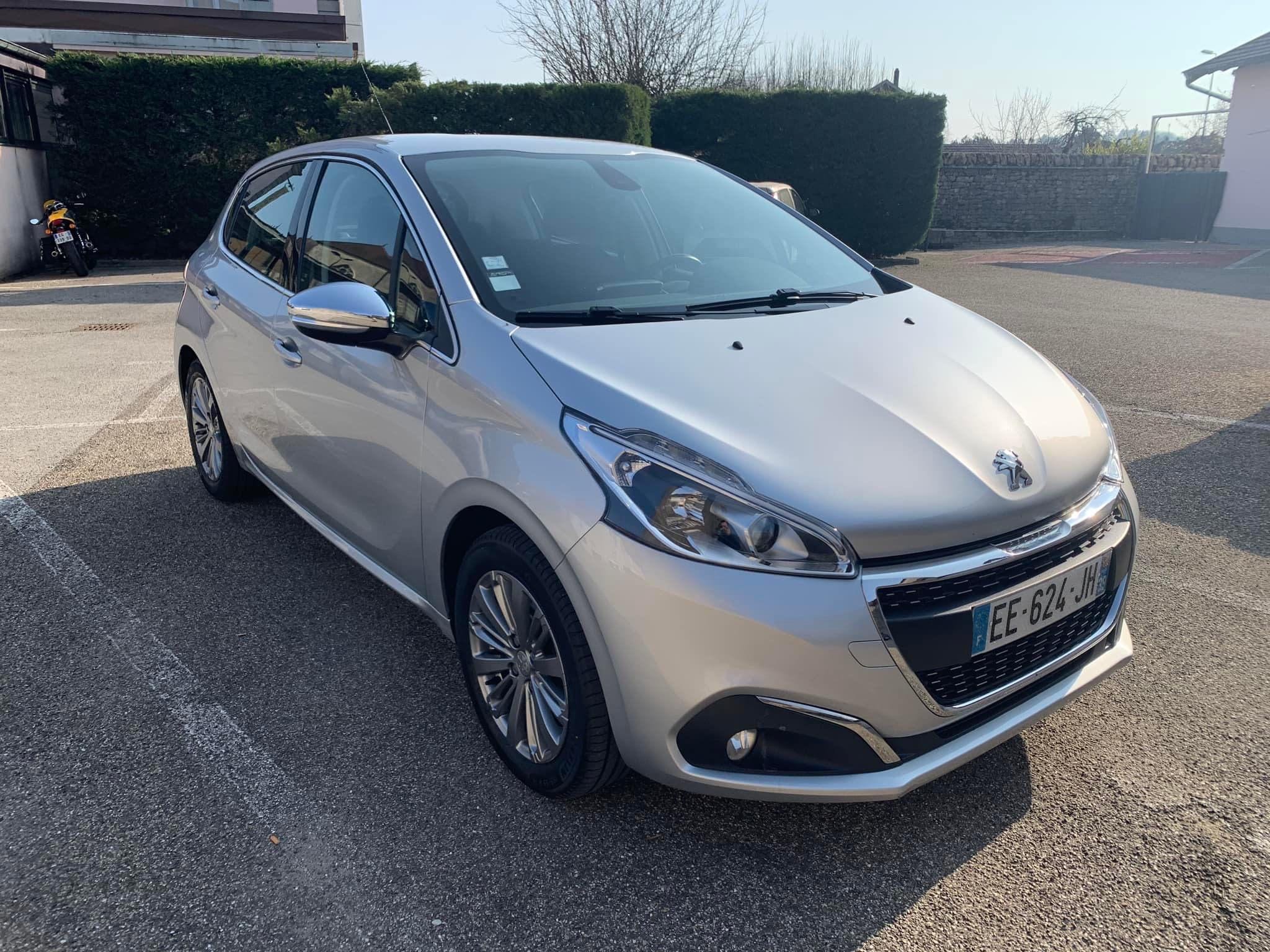 Peugeot 208, 2016, Essence 95