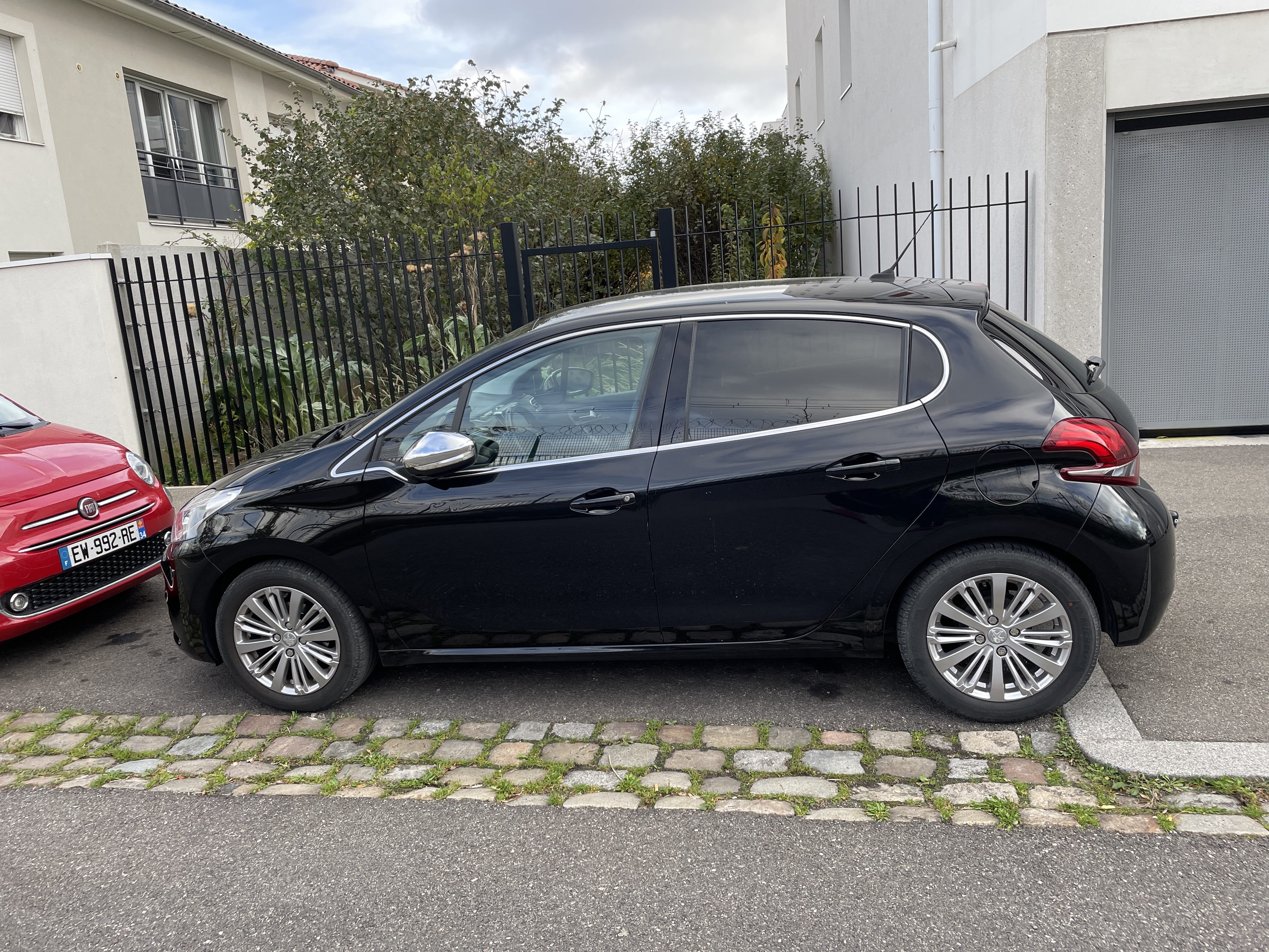 Peugeot 208 Puretech 82ch / 2019 avec Climatisation