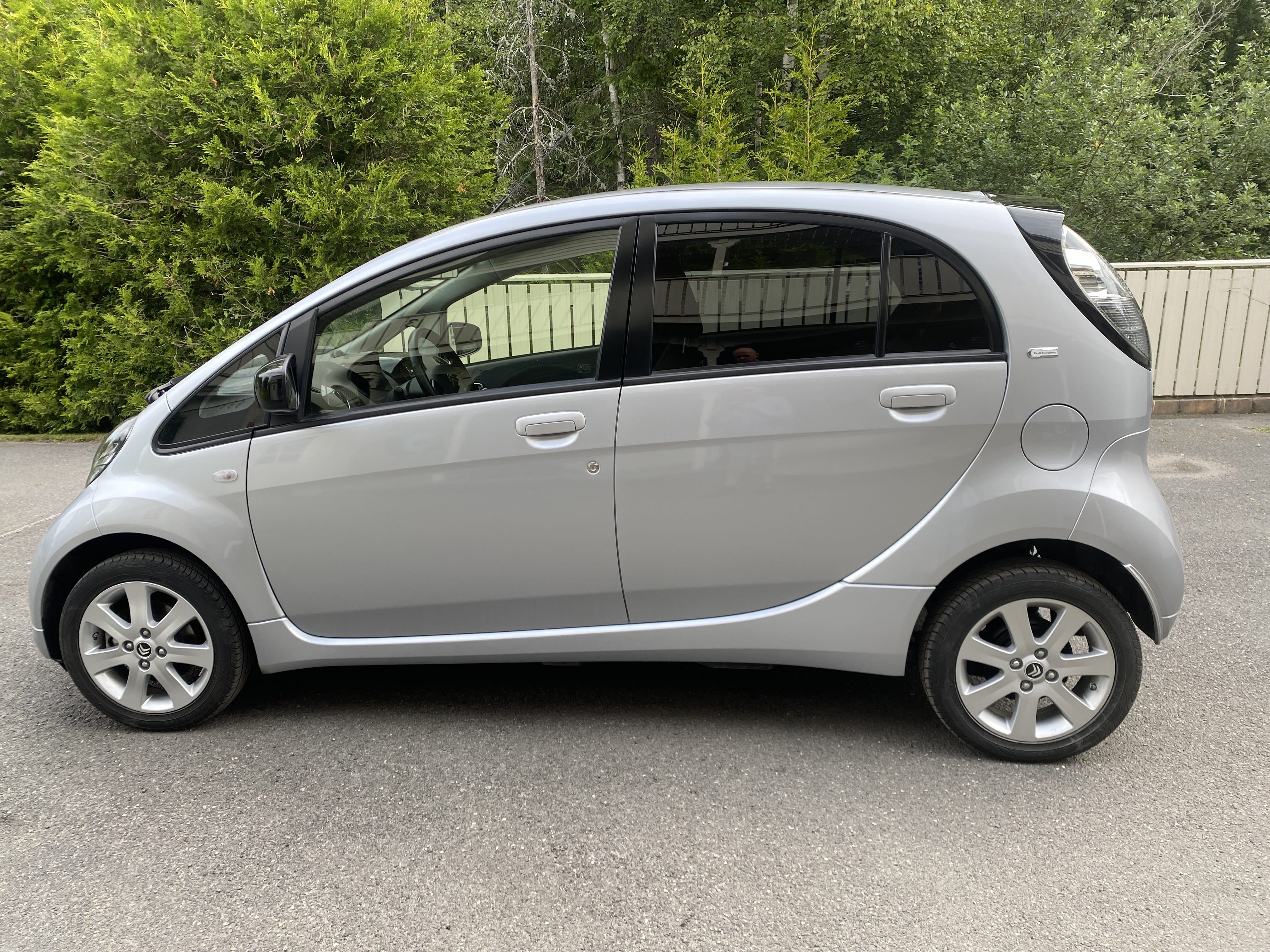 Citroen C-Zero Veldig lettkjørt, liten, med ryggekamera med Babysete