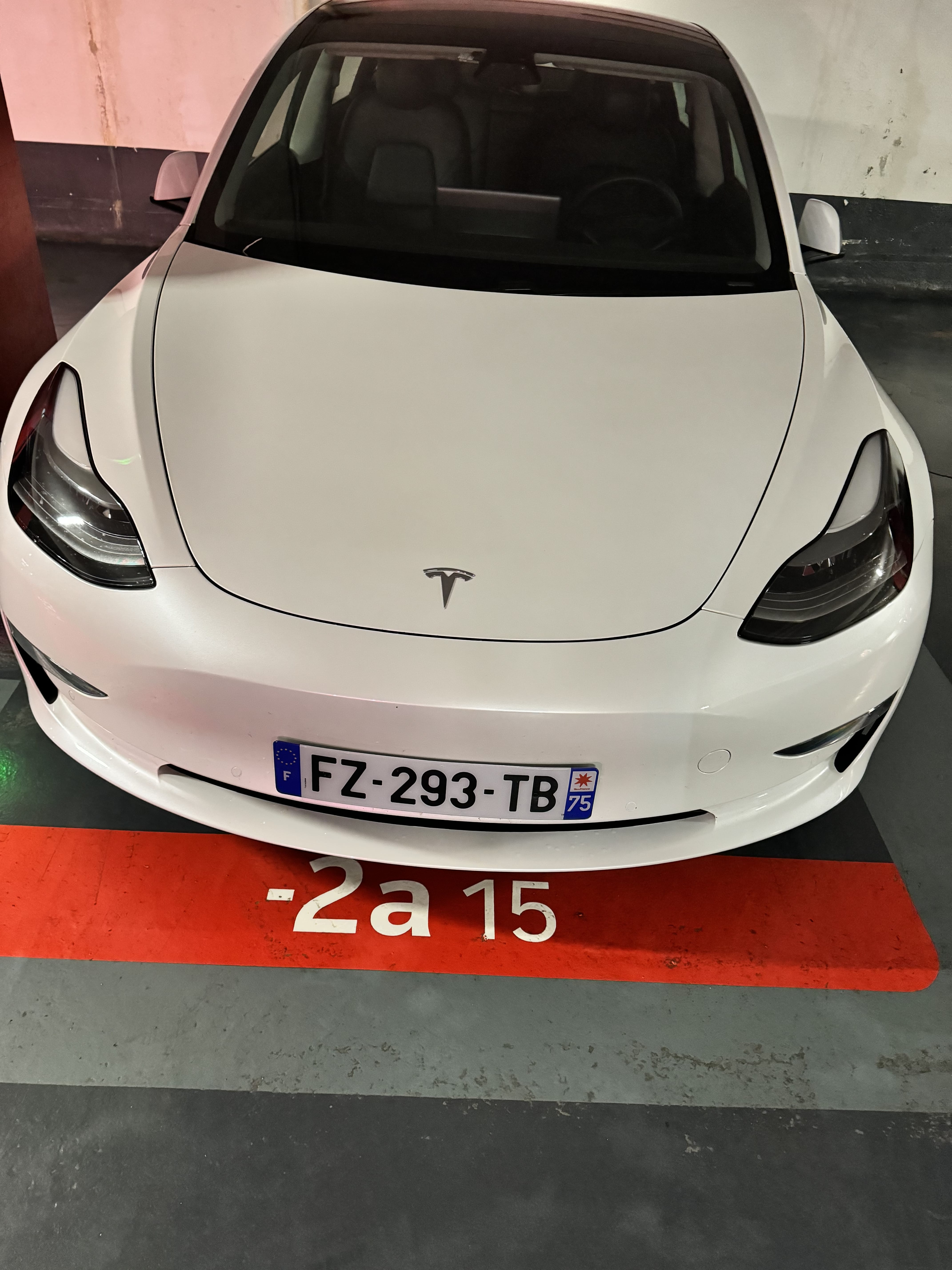 Tesla Model 3 Mid Range avec Climatisation
