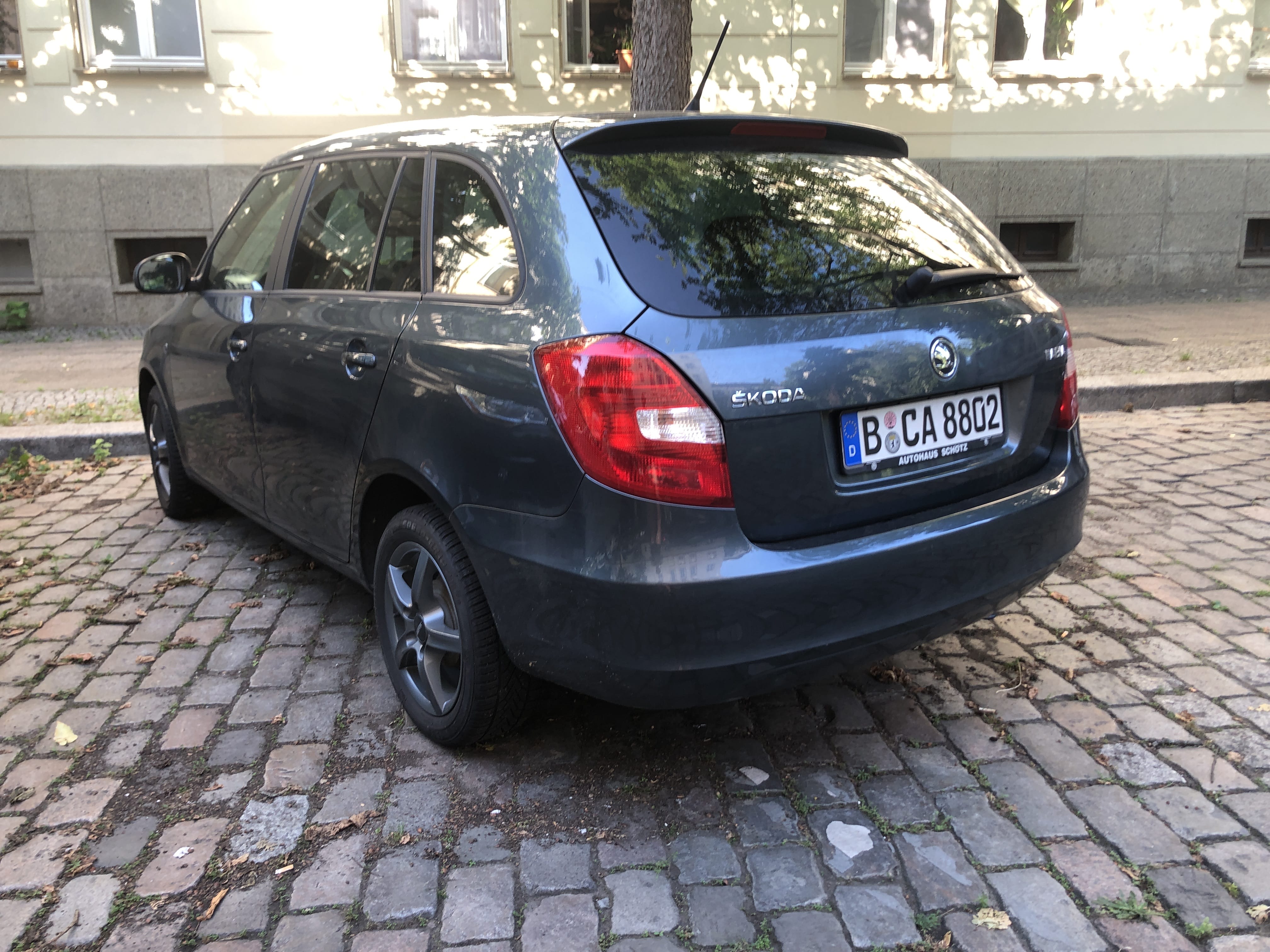 Skoda Fabia Kombi con Silla infantil