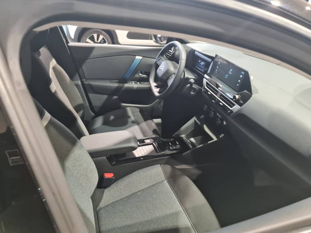 Citroen ë-C4 avec GPS