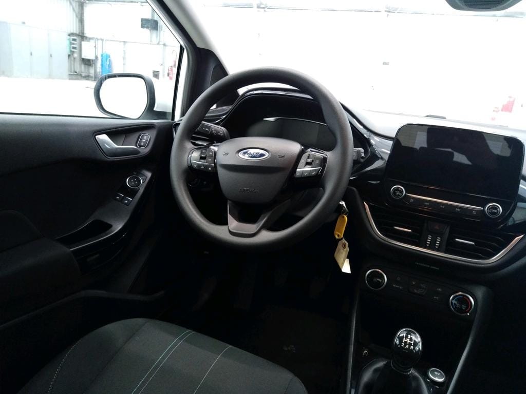 Ford Fiesta avec GPS