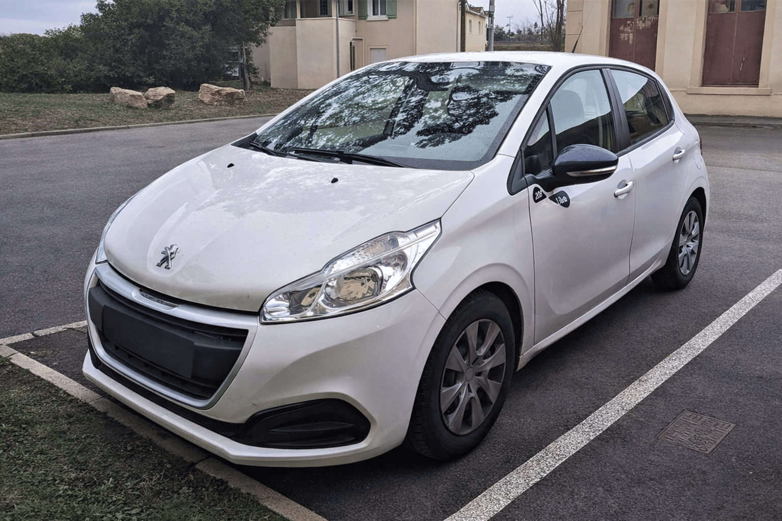 Peugeot 208, 2018, Essence 95
