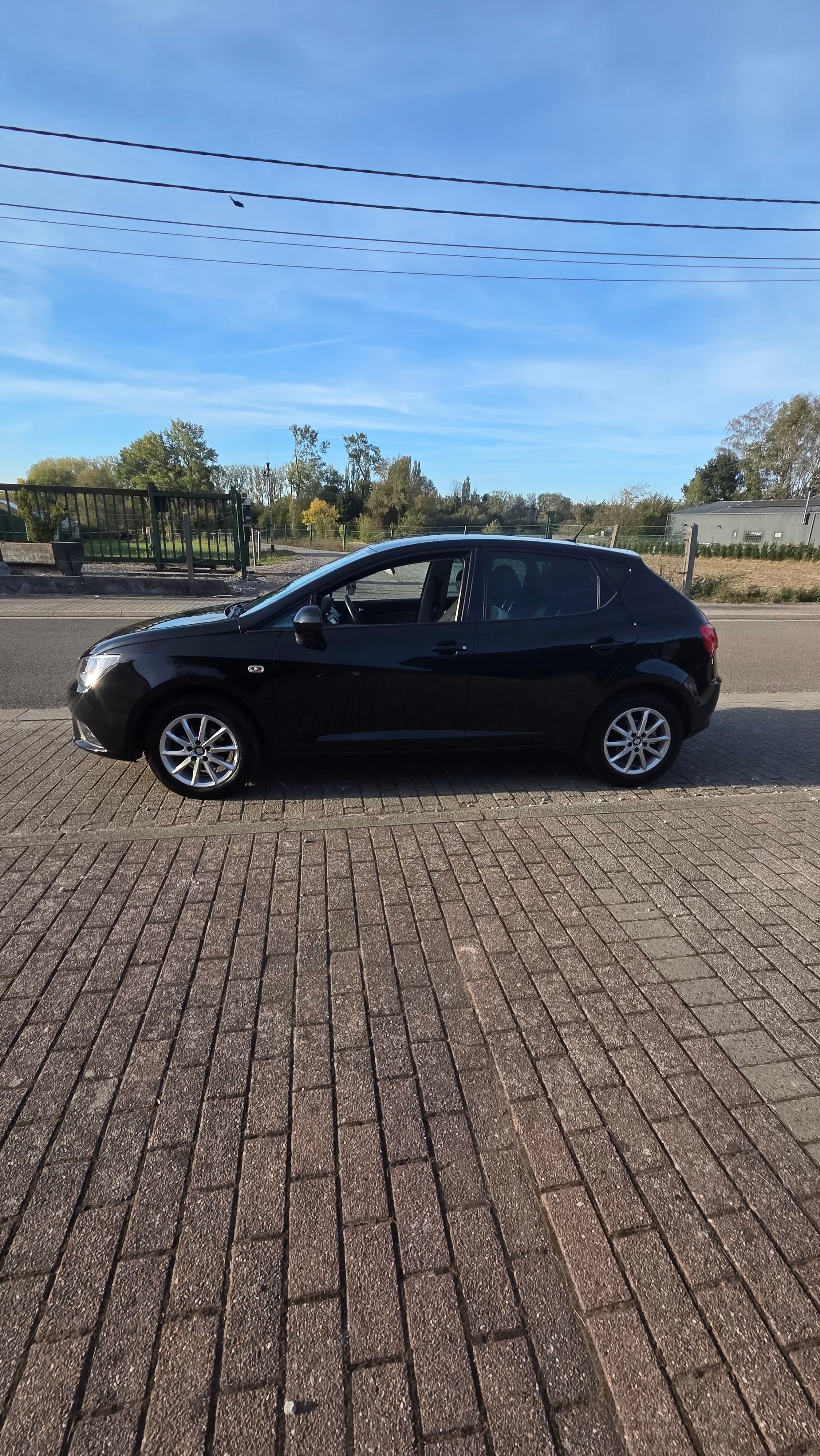 Seat Ibiza 1.0 70kW avec Climatisation