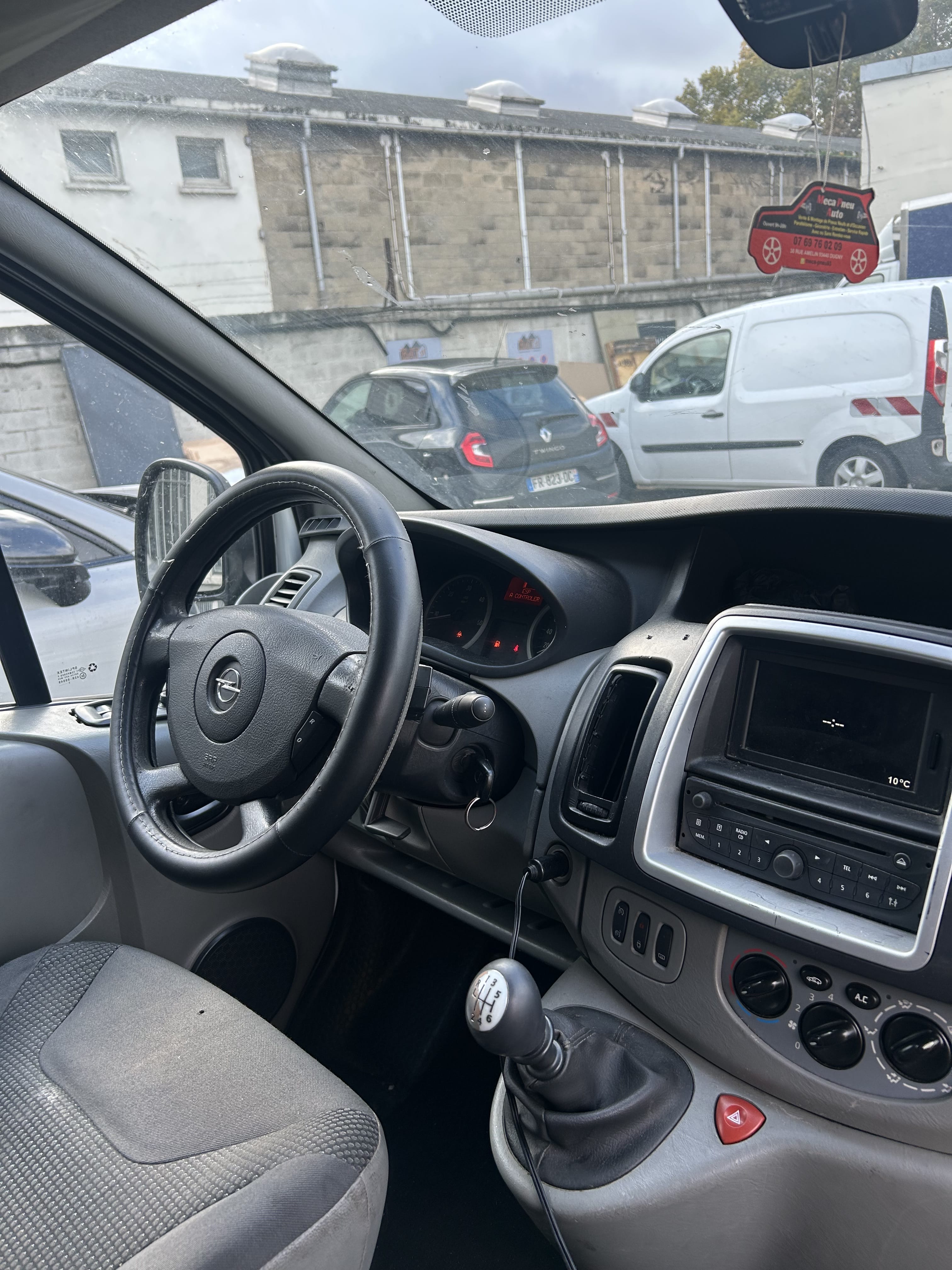 Opel Vivaro Trafic 6m3 L1H1 à bas prix avec Régulateur de vitesse