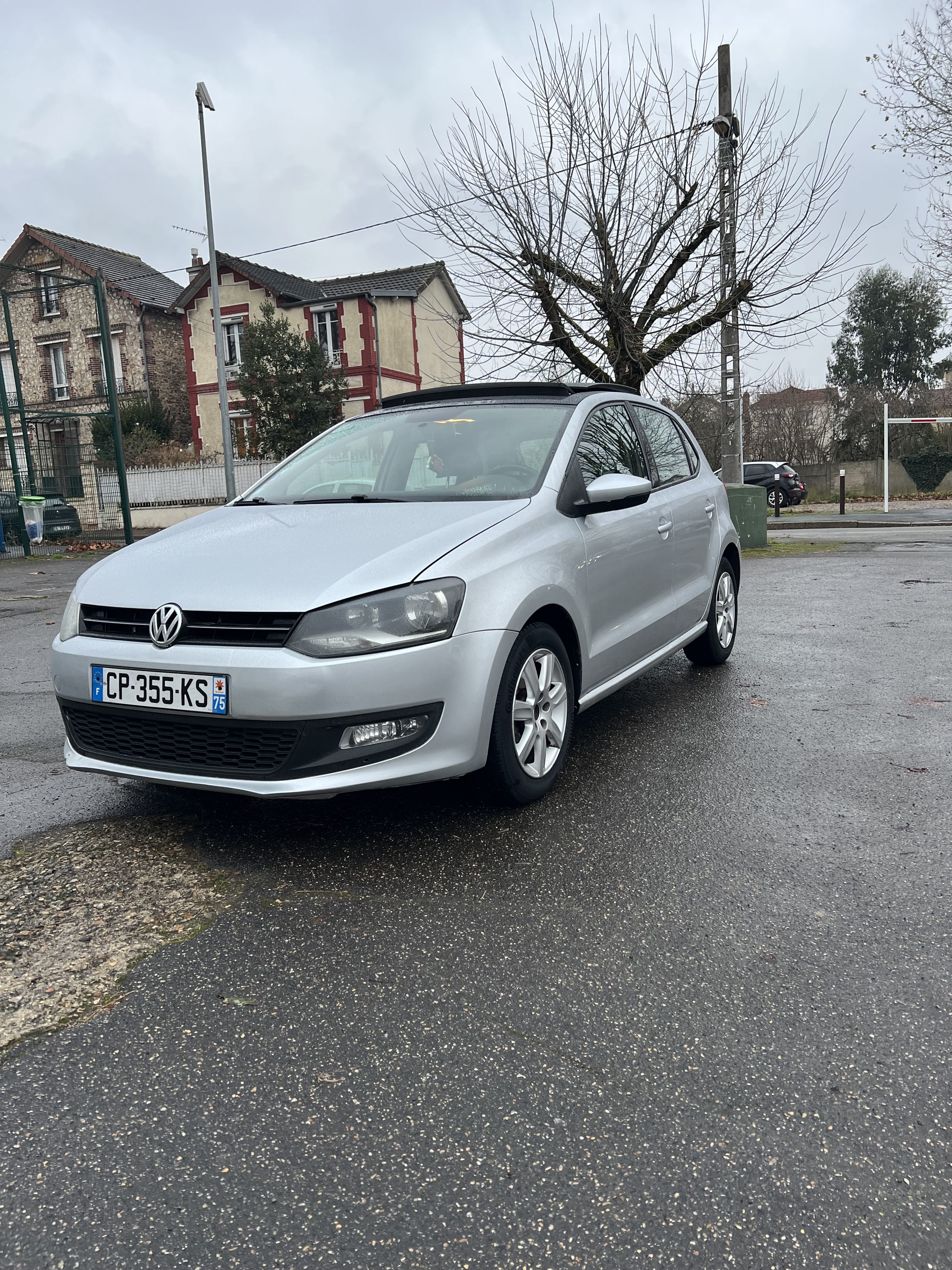 Volkswagen Polo 1.4, 2013, Essence 98, automatique