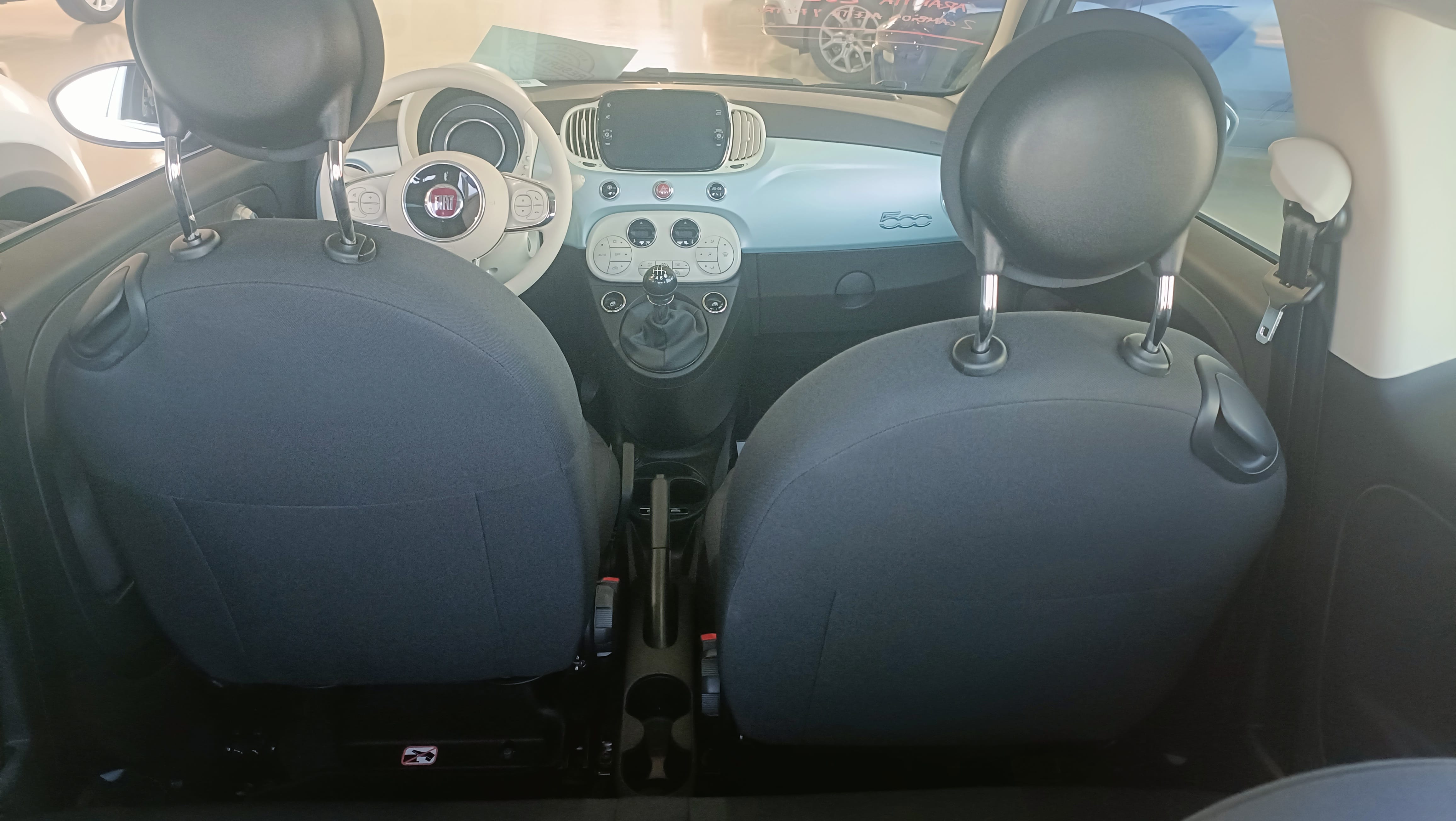 Fiat 500 Híbrido mit Navigationsgerät