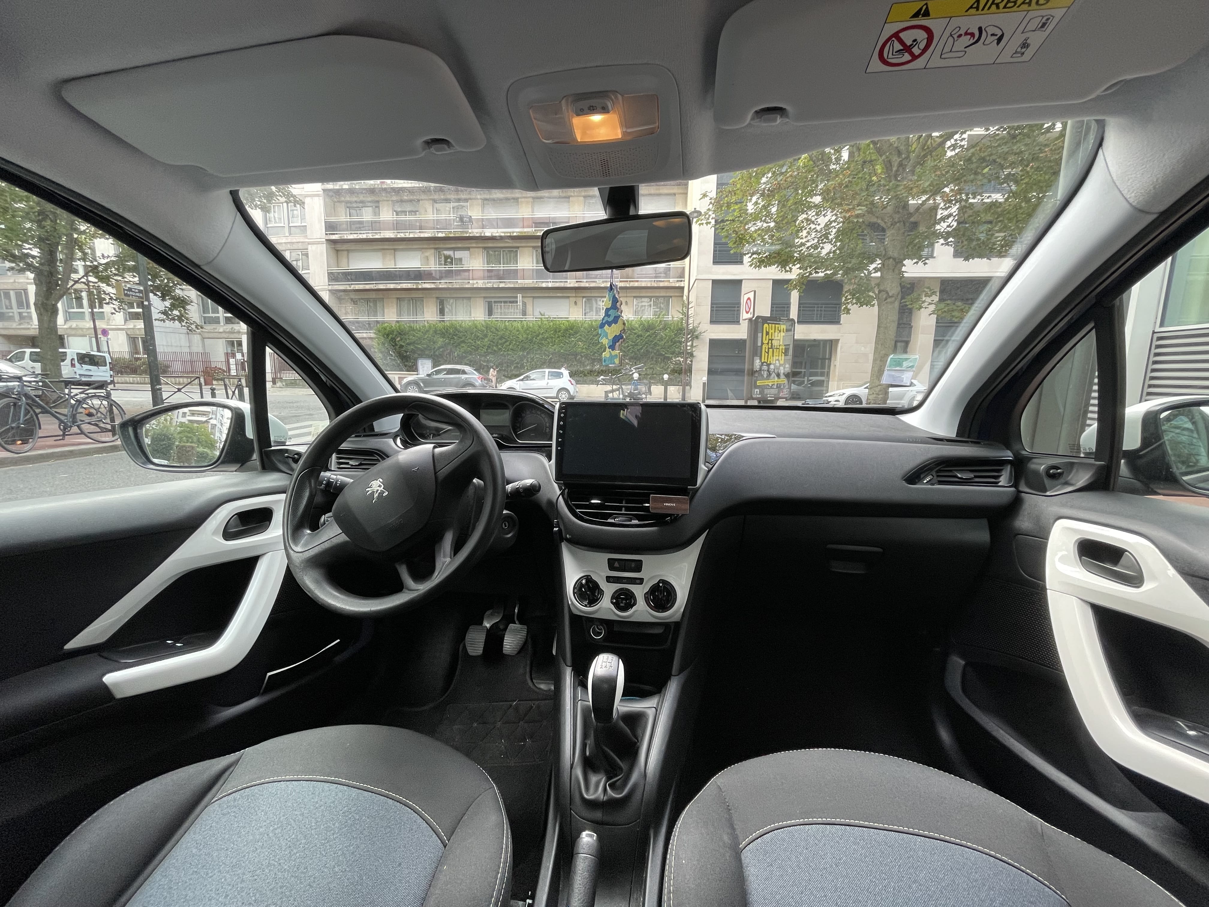Peugeot 208 avec Régulateur de vitesse