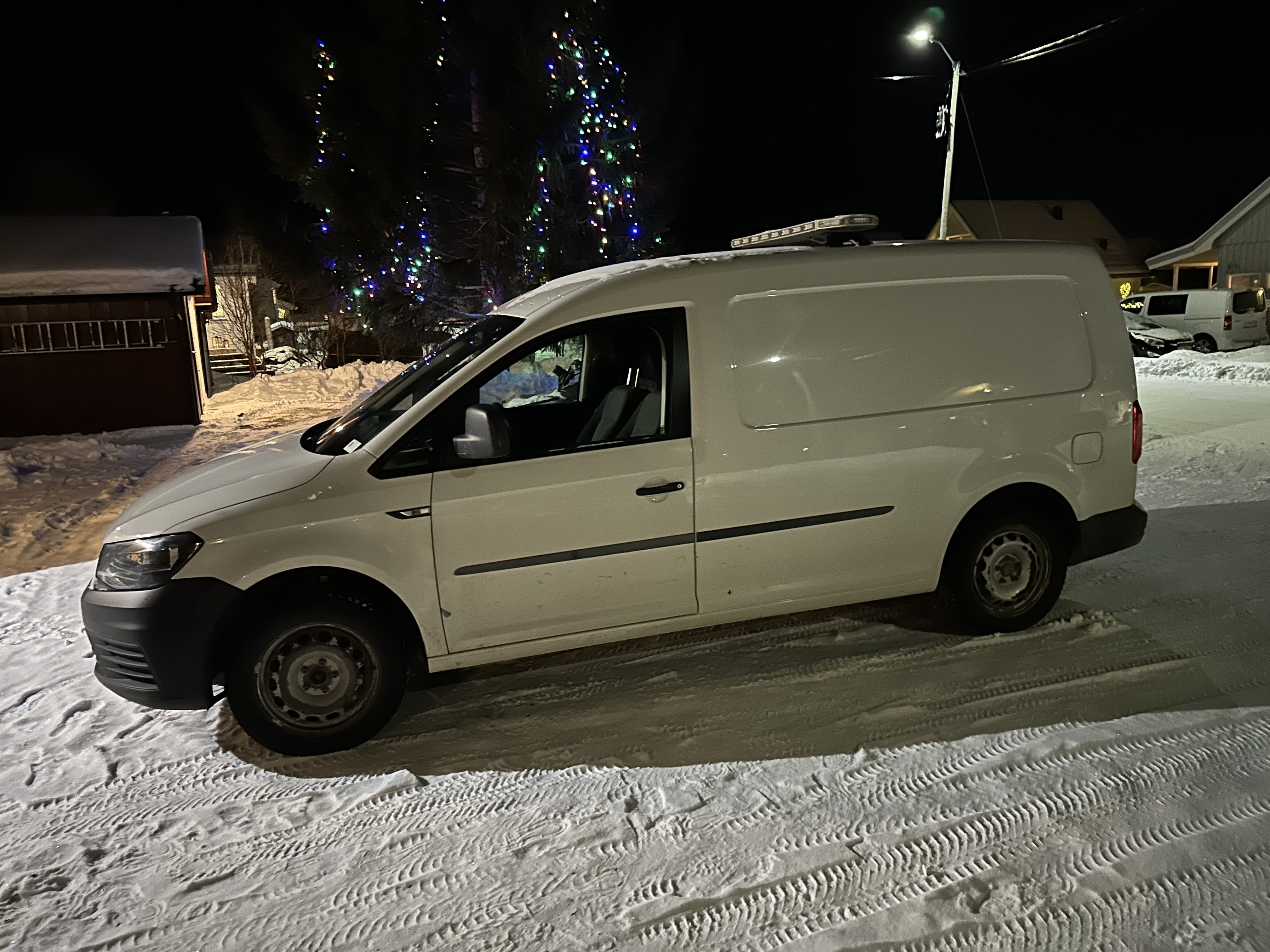 Volkswagen Caddy Maxi Varebil, 2016, Blyfri 98, automatisk