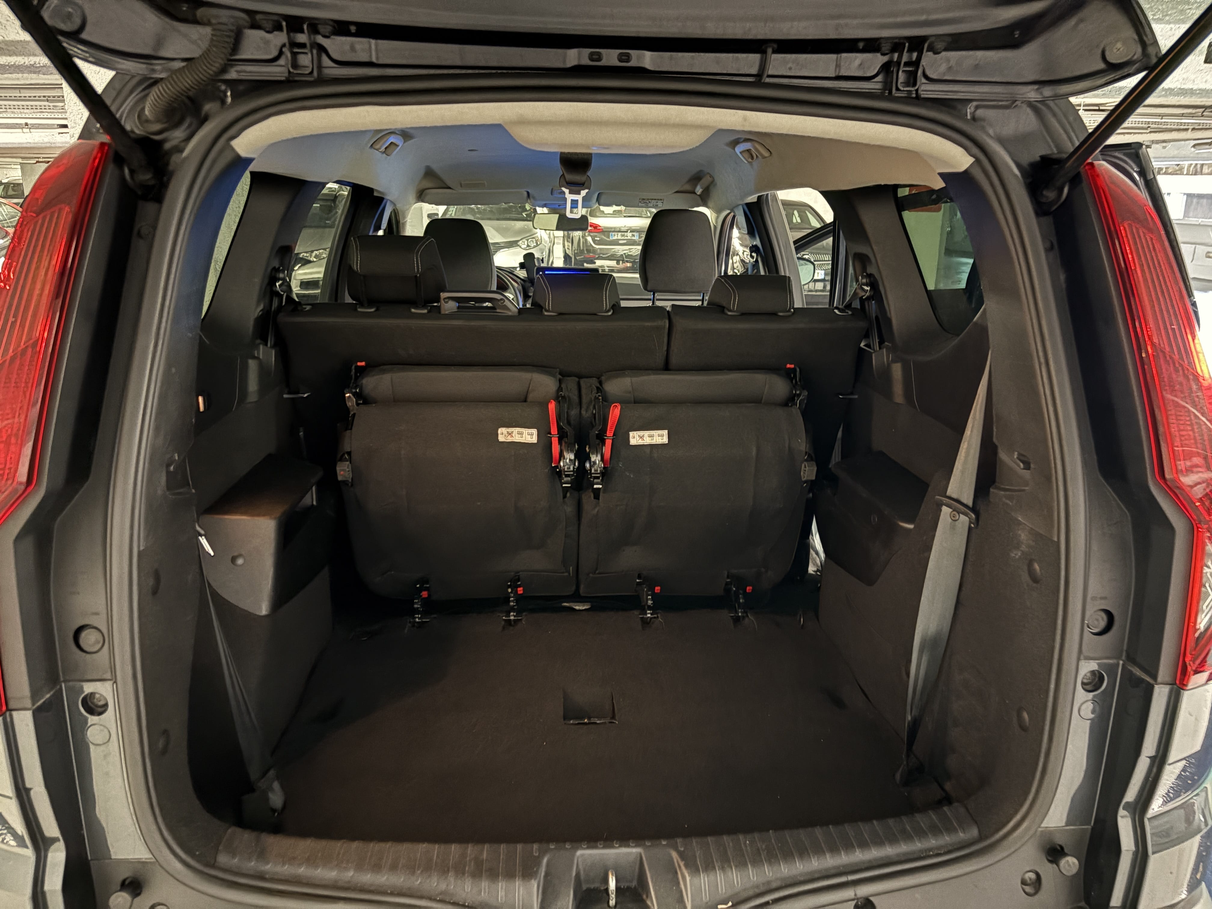 Dacia Jogger 7 places modulable avec Siège bébé