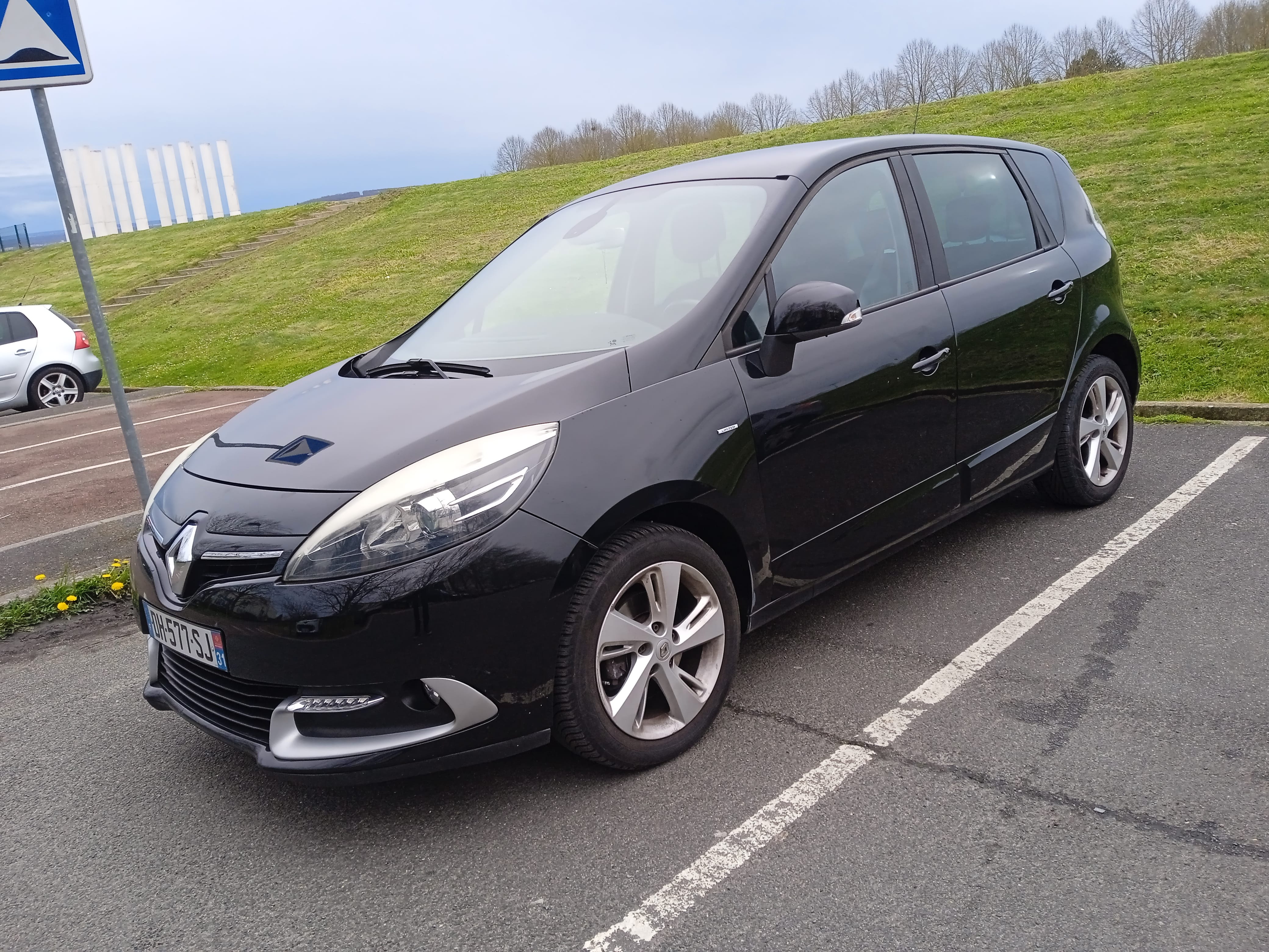 Renault Scenic, 2014, Essence 98